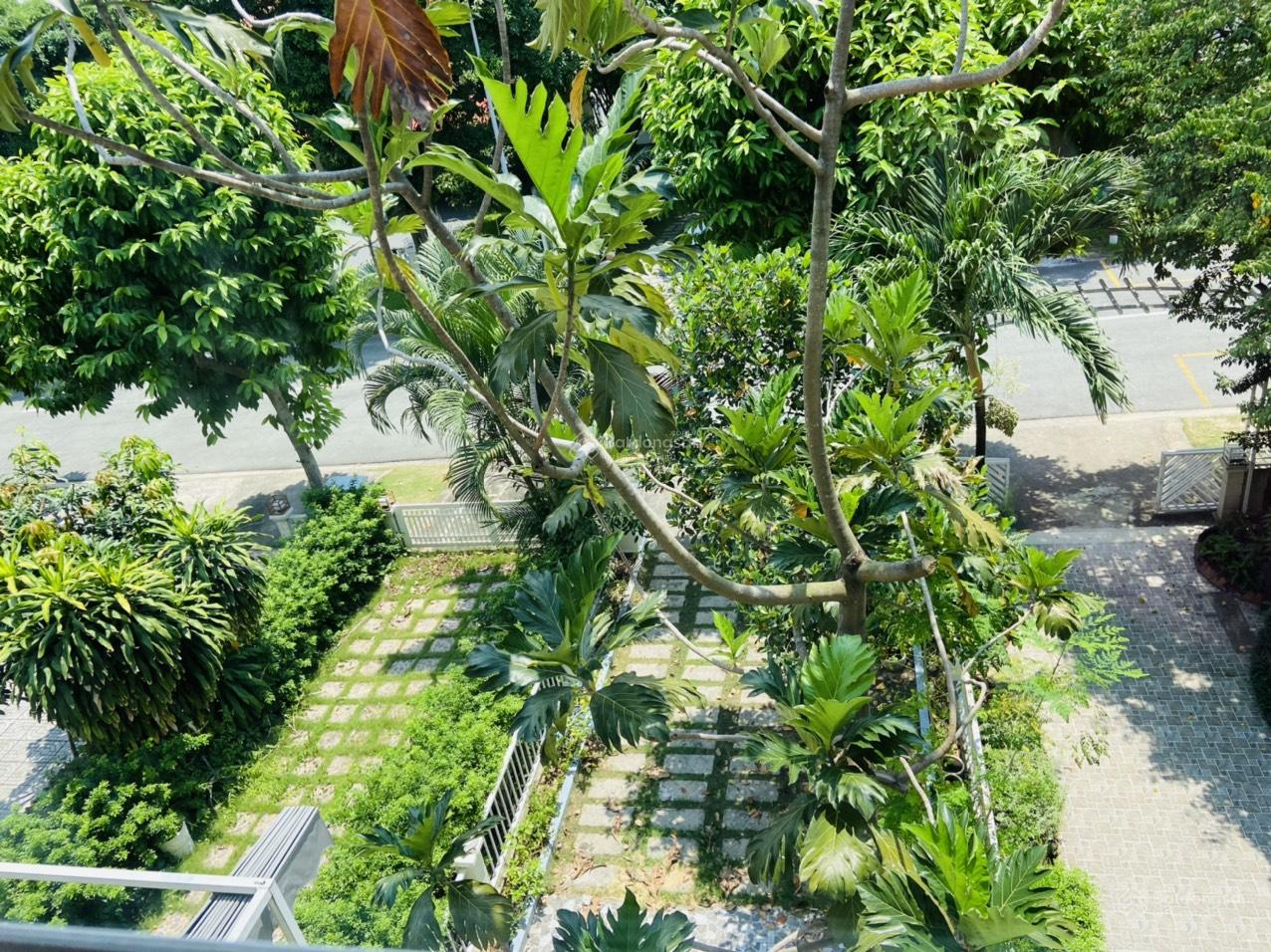 Cần bán Biệt thự 150m2 đang sẵn Hợp đồng thuê giá chỉ 6 tỷ tại Oasis kế Siêu thị Aeon Mall BD Cần bán Biệt thự 150m2 đang sẵn Hợp đồng thuê giá chỉ 6 tỷ tại Oasis kế Siêu thị Aeon Mall BD