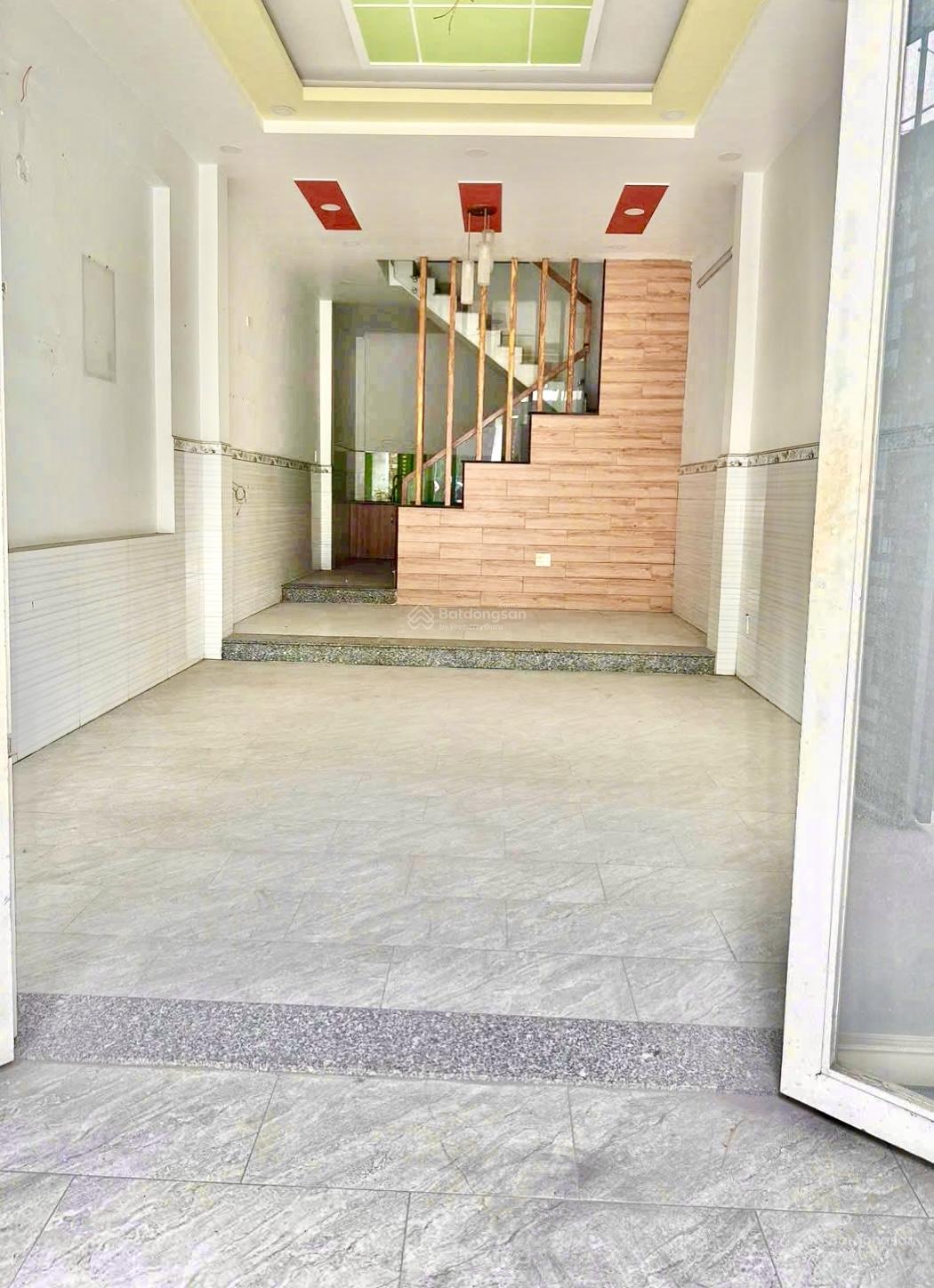 Nhà Hương Lộ 2, 3 tầng, 8 x 14m, chia làm 2 căn- vừa ở vừa cho thuê- chỉ 8.6tỷ