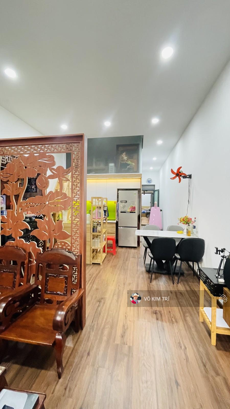 Quận 1 CC view Đinh Tiên Hoàng 60m2 tầng 2 SHR 3PN 3WC giá 6,45tỷ