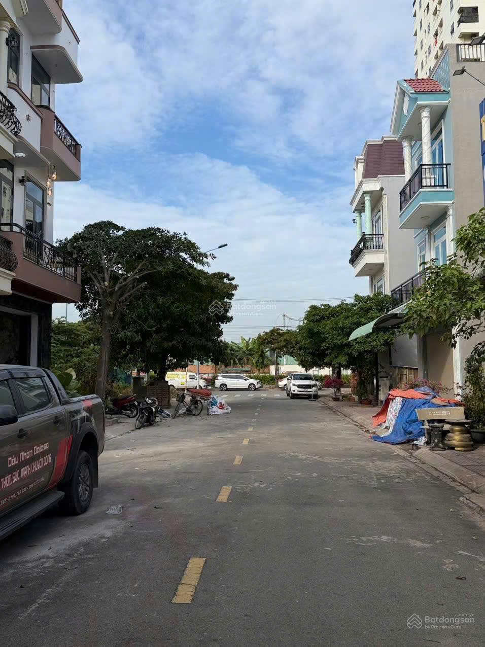 Lô đất 2 mặt tiền XD tự do KDC Phúc Đạt gần Vincom 550 Dĩ An - TP HCM; DT 60m2 (5m x 12m)