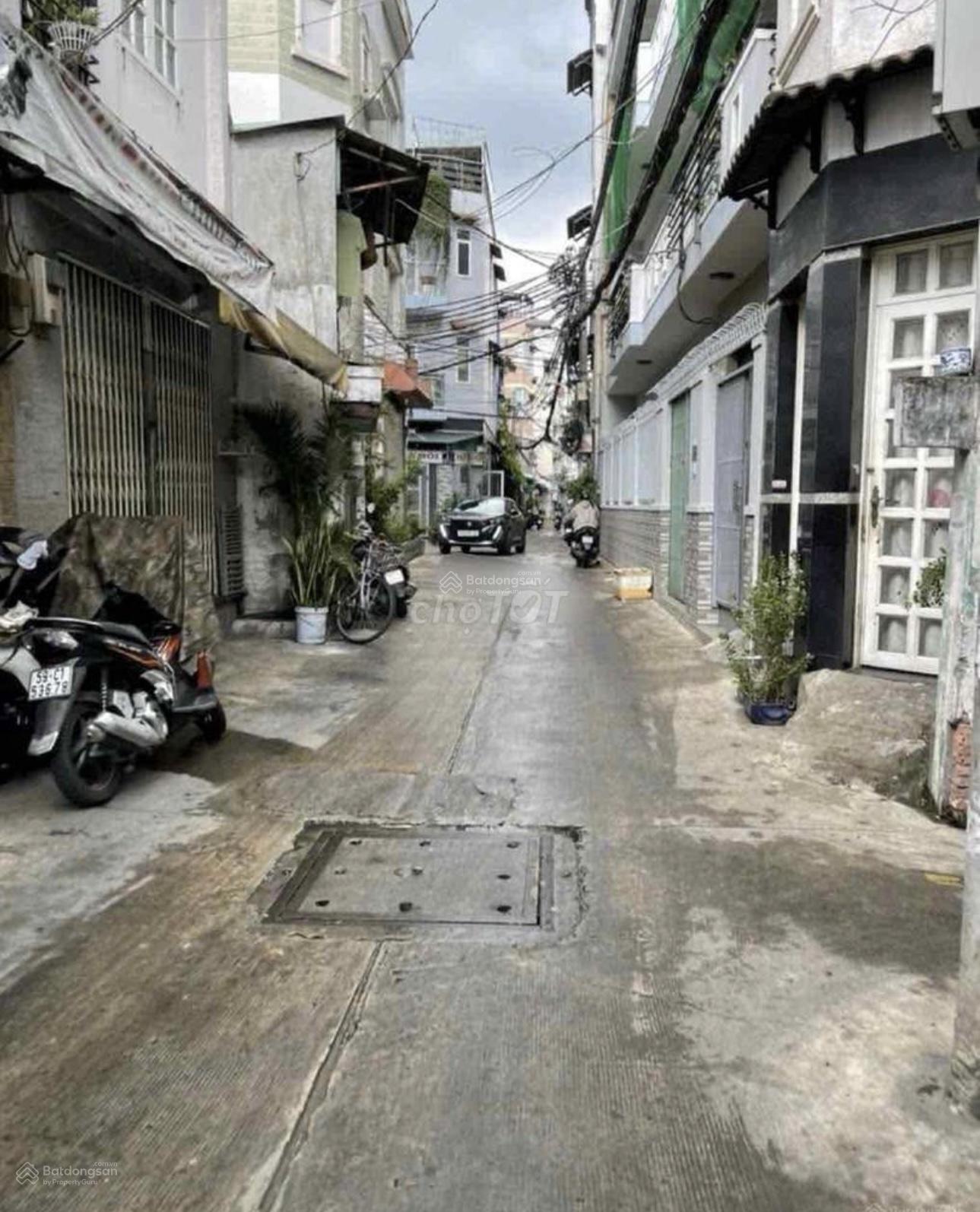 Bán nhà mặt hẻm xe hơi thông Tôn Thất Thuyết ngang 4m nở hậu Bán nhà mặt hẻm xe hơi thông Tôn Thất Thuyết ngang 4m nở hậu