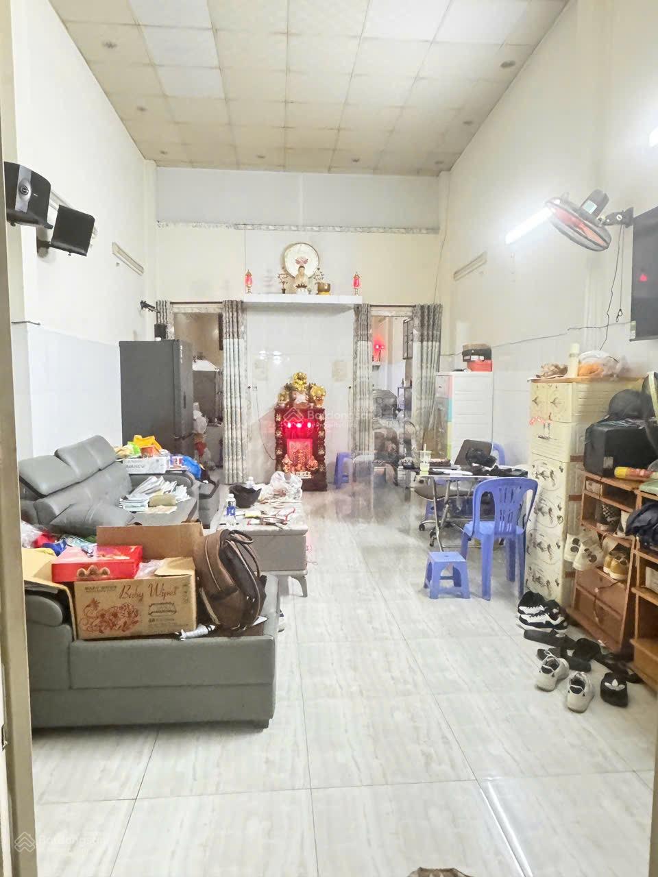 Bán nhà mặt hẻm xe hơi thông Tôn Thất Thuyết ngang 4m nở hậu Bán nhà mặt hẻm xe hơi thông Tôn Thất Thuyết ngang 4m nở hậu