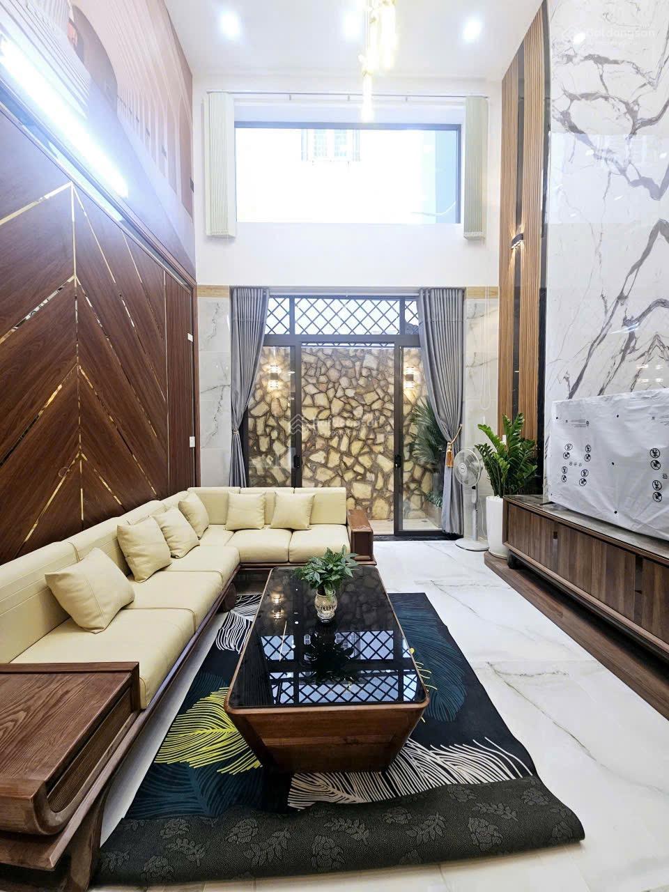 Siêu phẩm 5 tầng, có thang máy HXH Hương Lộ 2 - Bình Tân Siêu phẩm 5 tầng, có thang máy HXH Hương Lộ 2 - Bình Tân