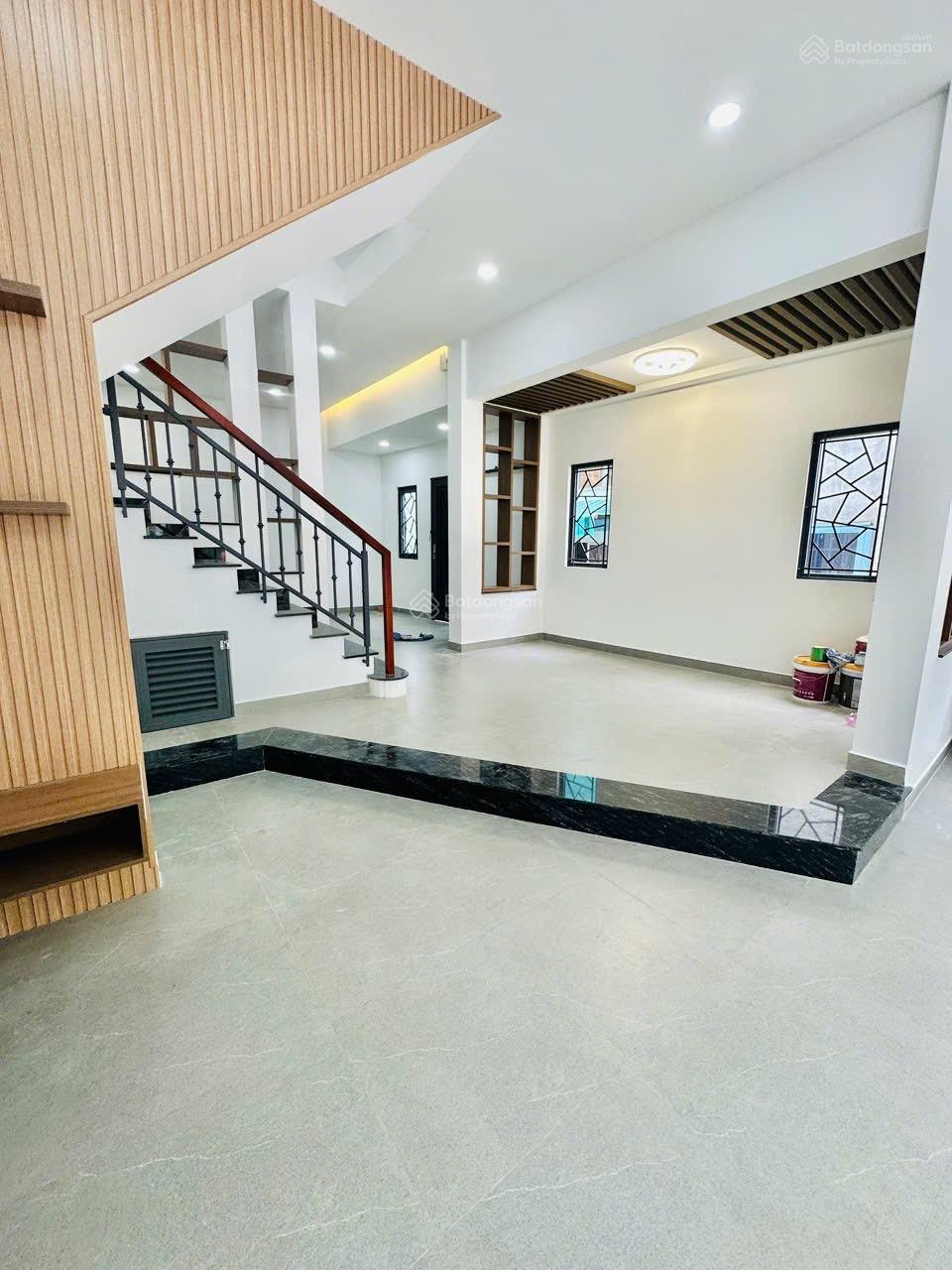 CHỈ 8.9 TỶ NHÀ MẶT TIỀN - 3 TẦNG BTCT 4PN 78M2 (5.2X15M) NỞ HẬU 5.8M NHÀ GẦN CHỢ GẦN AEON TÊN LỬA