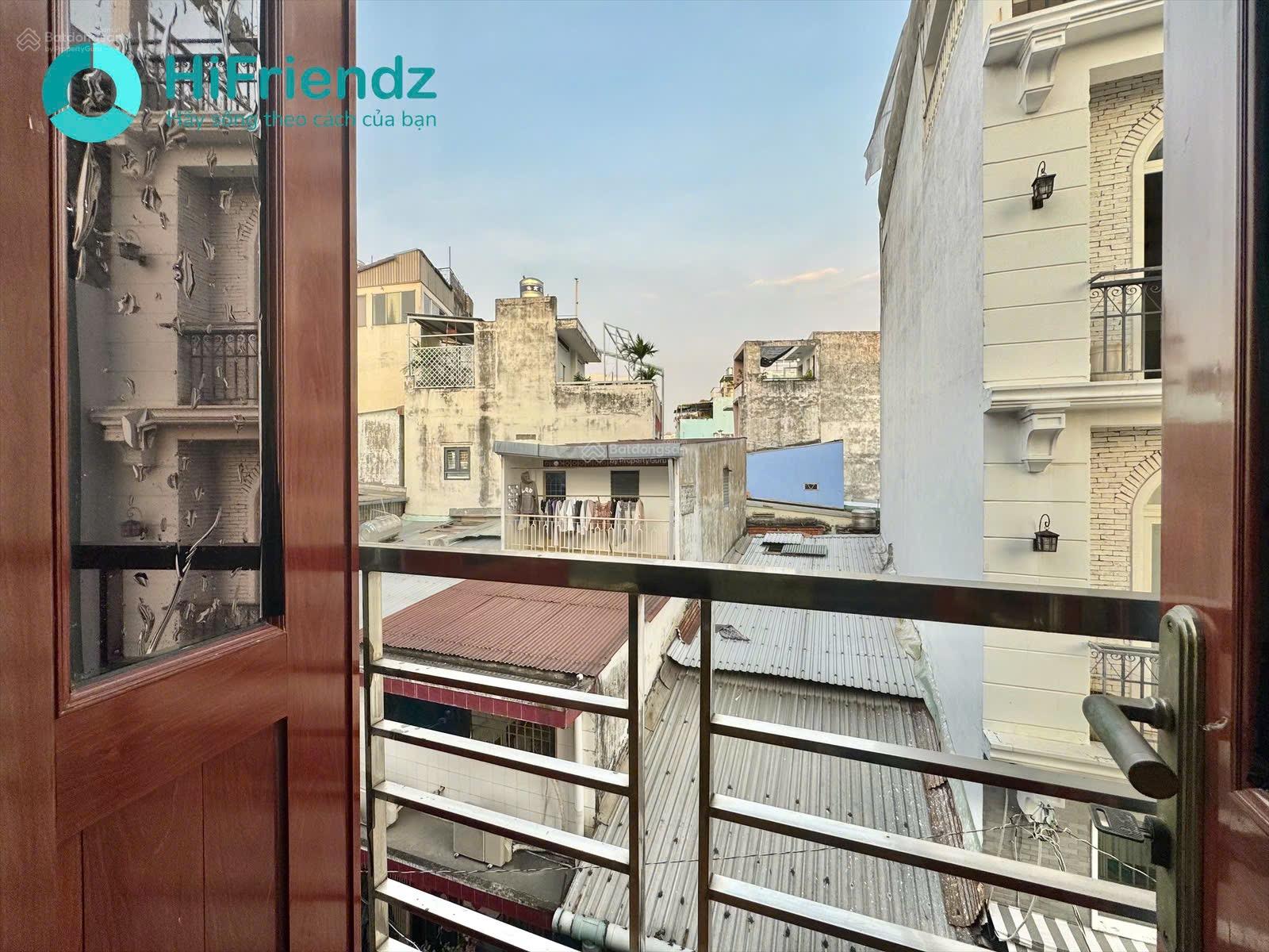 Siêu phẩm studio full nội thất ban công ngay sát cầu Nguyễn Tri Phương