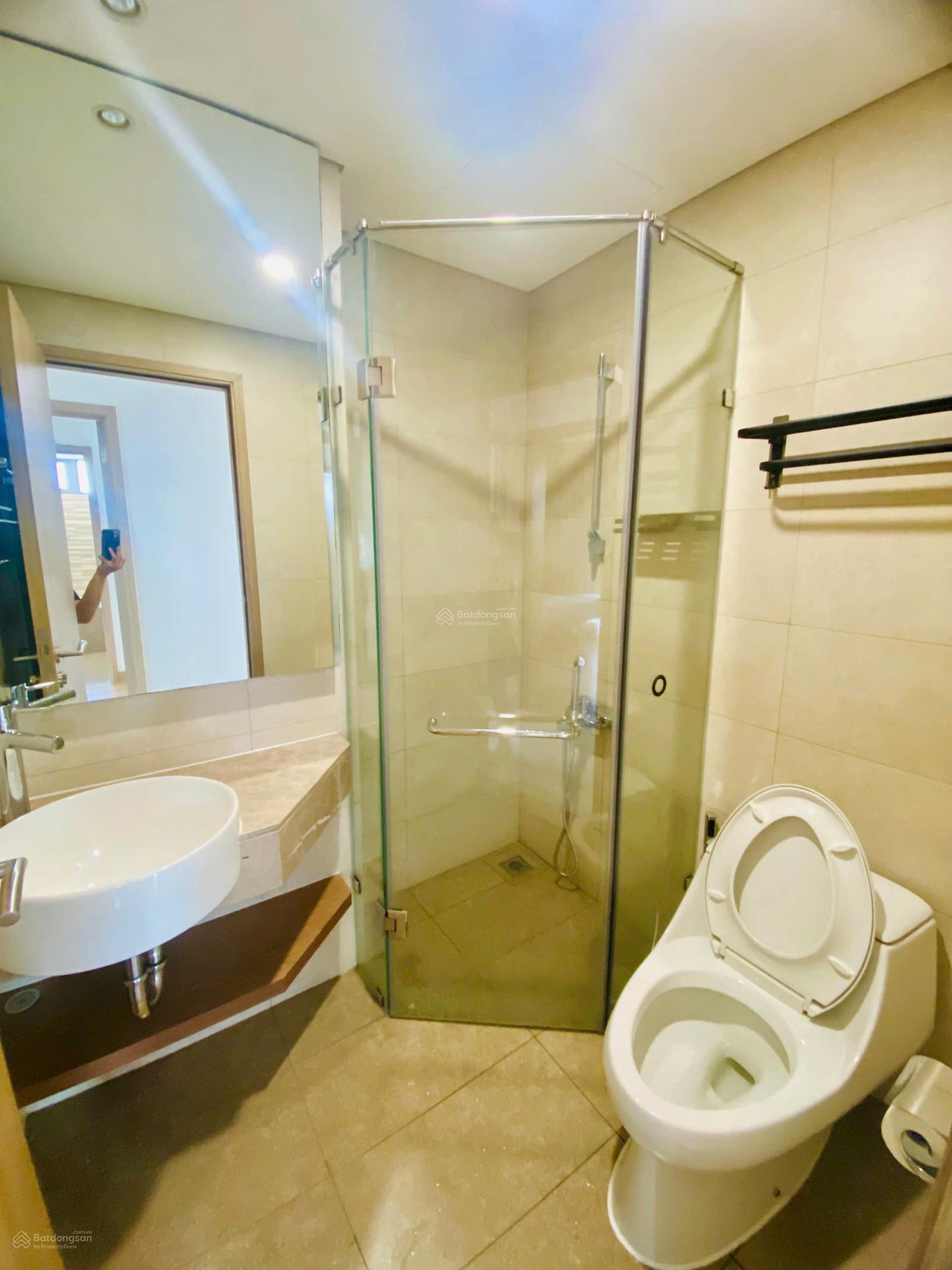 Cho thuê căn hộ Urban Hill, 25 triệu, 78m2, đầy đủ nội thất, ô xe hầm-LH 0909 715 *** em Thảo NSG