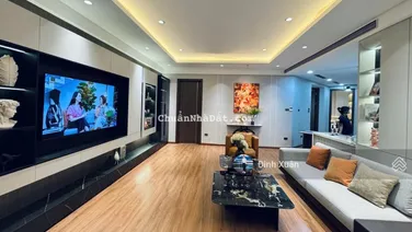 Bán gấp nhà tập thể tầng 2 ngay phố Nguyễn Thái Học - 80m2 - ô tô - thoáng sáng - full đồ ở ngay