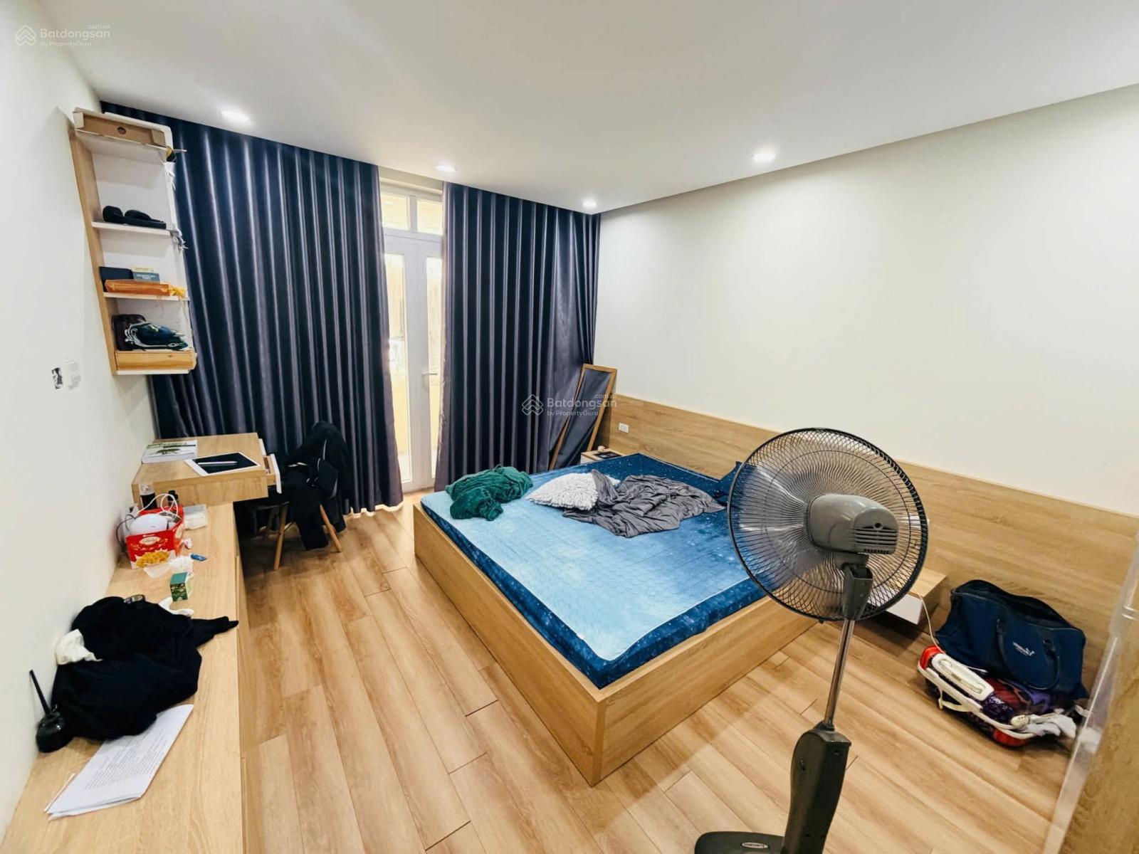 Hạ chào 300tr! Bán gấp căn CC 3 phòng ngủ 122m2, lô góc 3 thoáng - giá đầu tư Hạ chào 300tr! Bán gấp căn CC 3 phòng ngủ 122m2, lô góc 3 thoáng - giá đầu tư