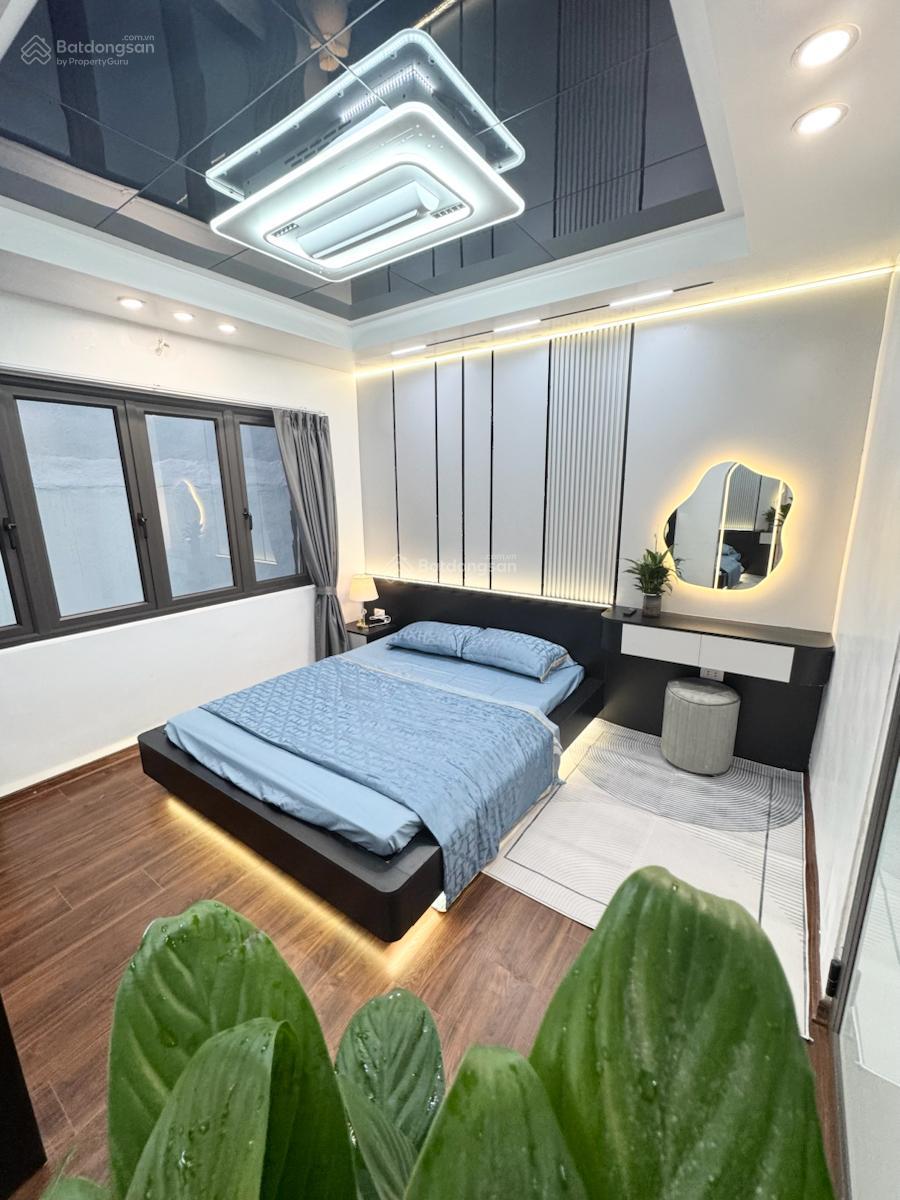 Bán nhà phố Bạch Mai - Nhà mới - Giá tốt - Vị trí đẹp - Full nội thất