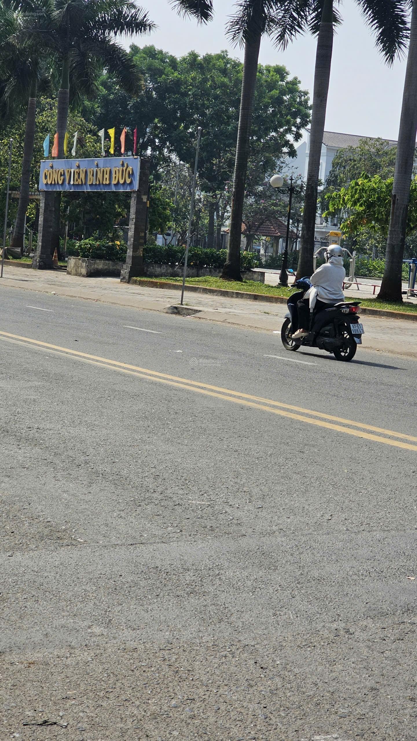 ĐẤT NGANG 7M ĐƯỜNG 12M TAM BÌNH THỦ ĐỨC. KHU PHÂN LÔ. GIÁP CHỢ TIỆN Ở + KINH DOANH,MỞ VĂN PHÒNG.