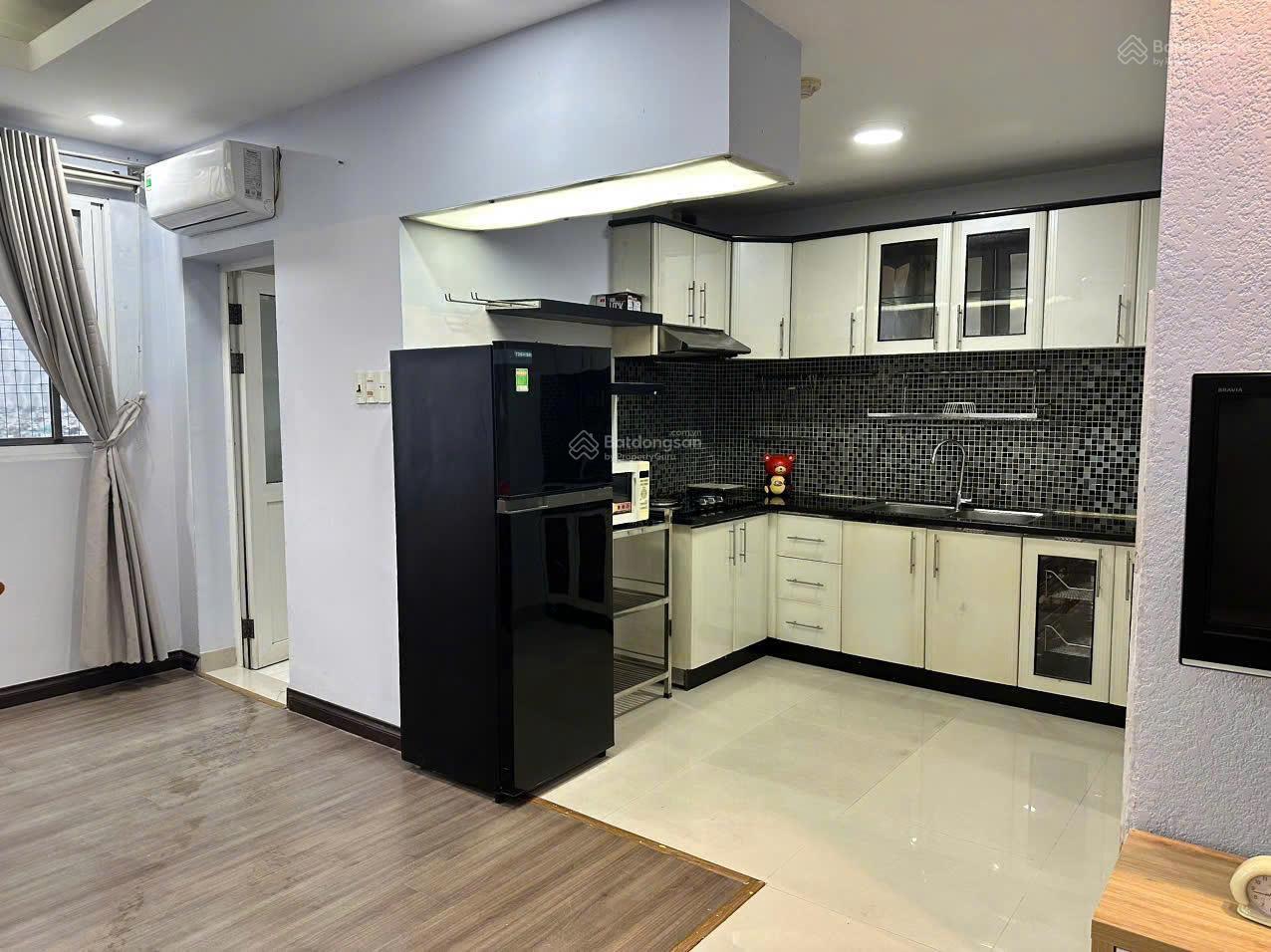 Bán nhanh CHCC Central Garden 2PN, 2WC - Võ Văn Kiệt, P.Cô Giang, Q.1 - DT 76,5m2 - SHR giá 5,9 tỷ