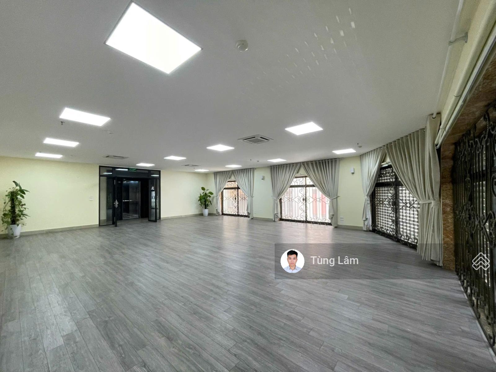 Cho thuê Văn phòng trần đăng ninh 100m2 toà nhà hạng B