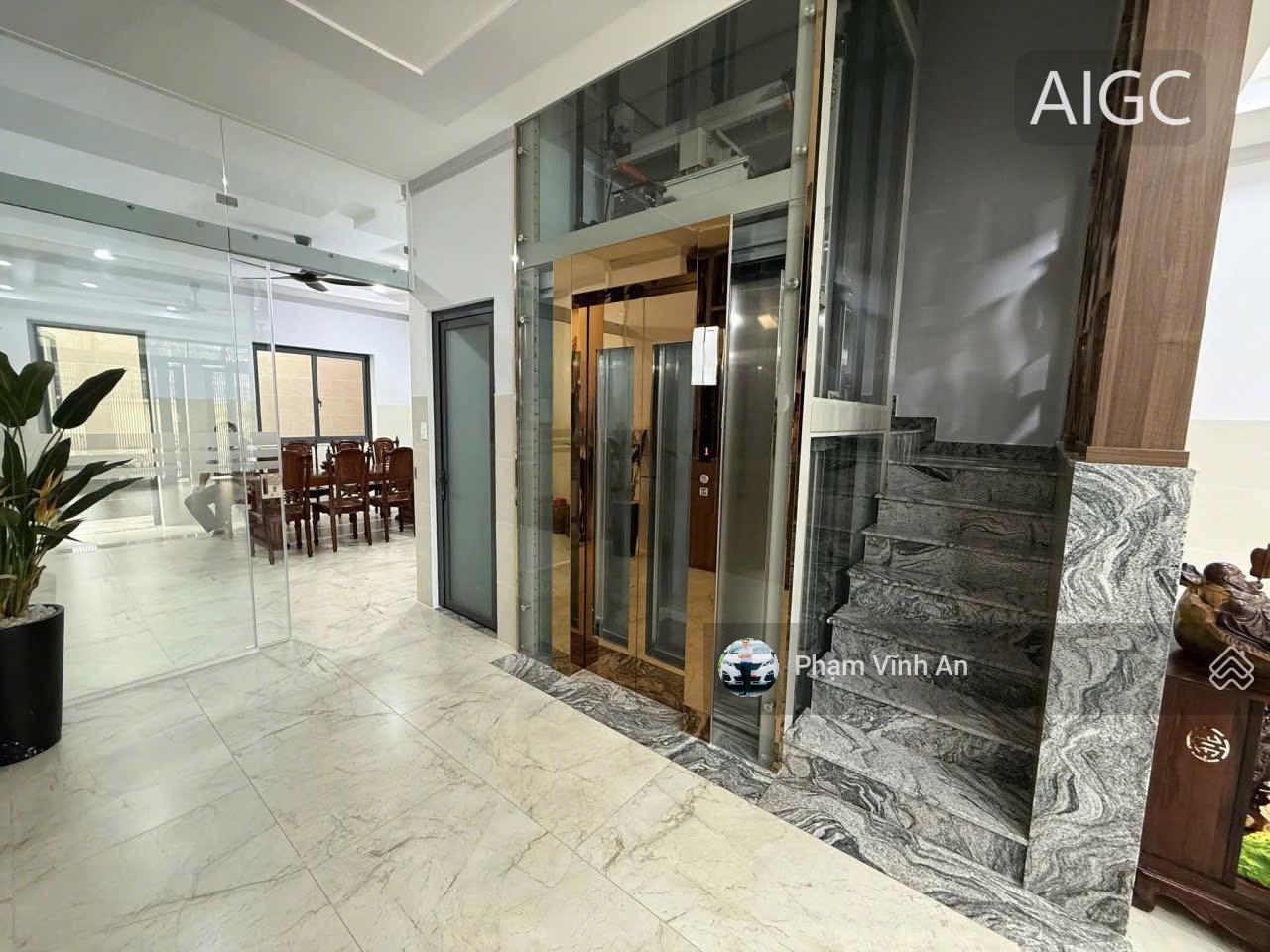 Nhà 5 tầng tâm huyết Kha Vạn Cân - Nội thất + thang máy cao cấp