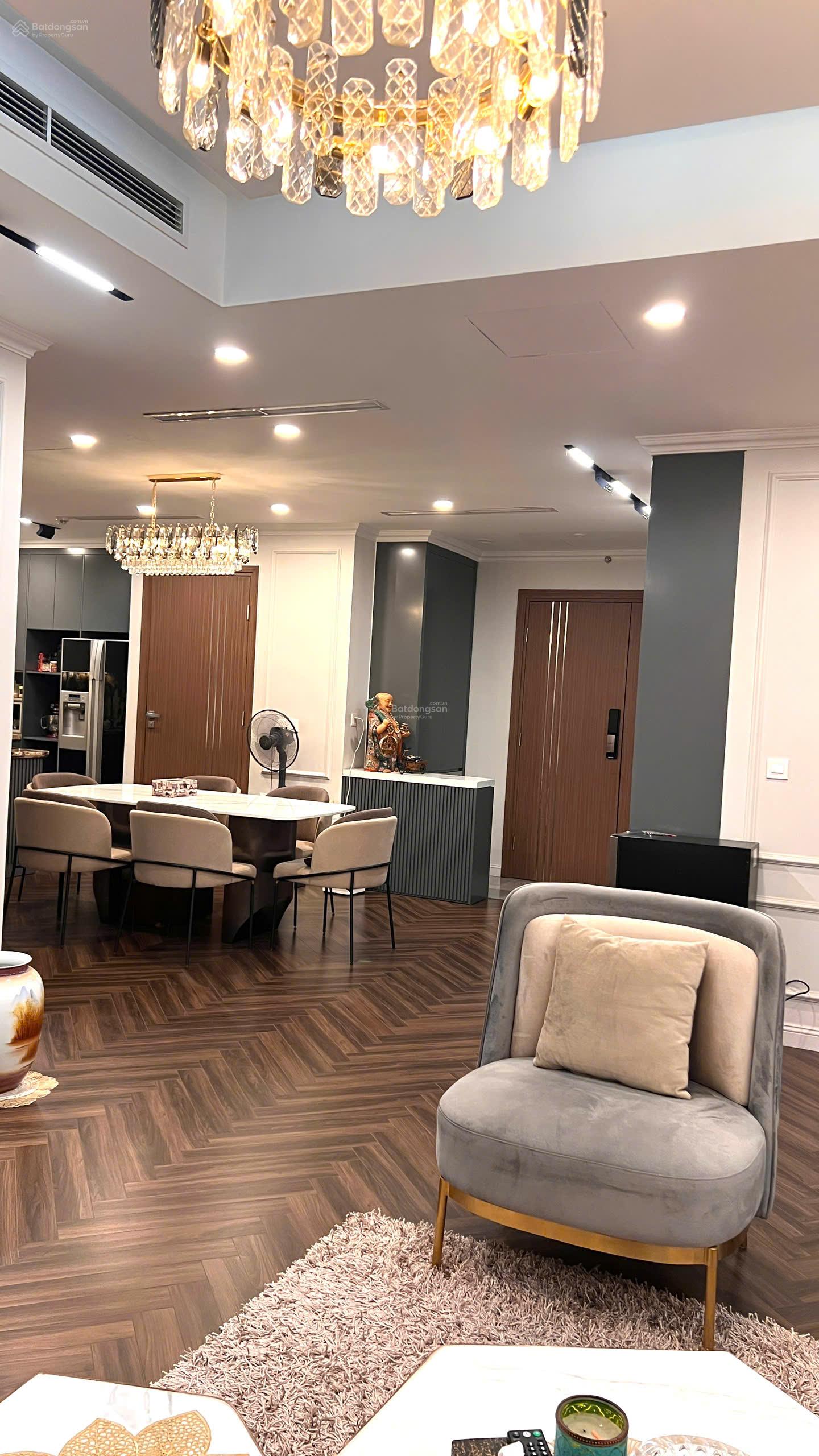 Bán căn hộ tầng cao tòa L5 Ciputra