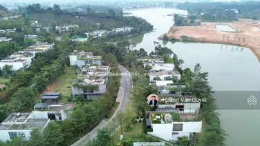 Bán biệt thự mặt hồ 250m2 Venus Resort kèm sân vườn 300m2 full nội thất 6PN sổ lâu dài 16,5 tỷ.