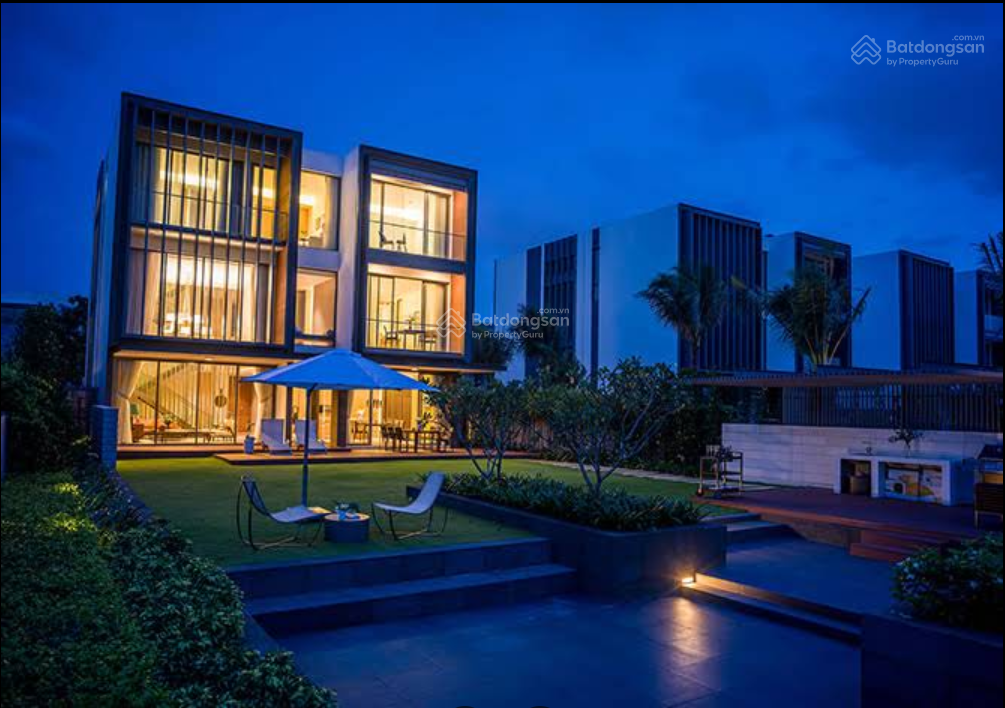 Bán nhà góc 3MT Nguyễn Văn Hưởng Thảo Điền, DT 26x16m CN 412m2 KC 3 tầng Holm Residences giá 250 tỷ