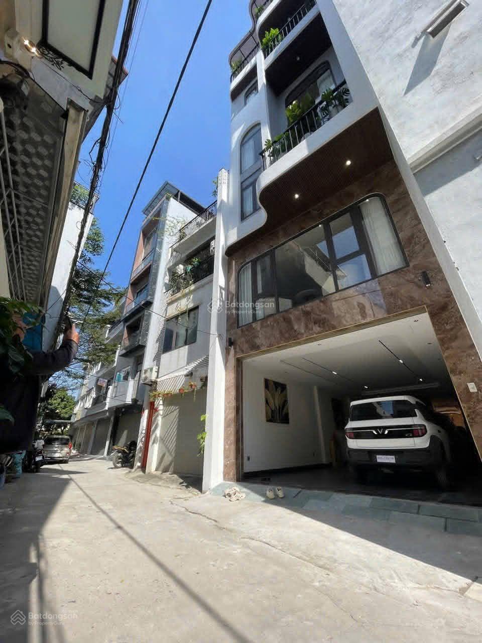 BÁN NHÀ LÝ SƠN,42M,THANG MÁY , GARA Ô TÔ ,PHUN NÔI THẤT,MỚI TINH,11XTY