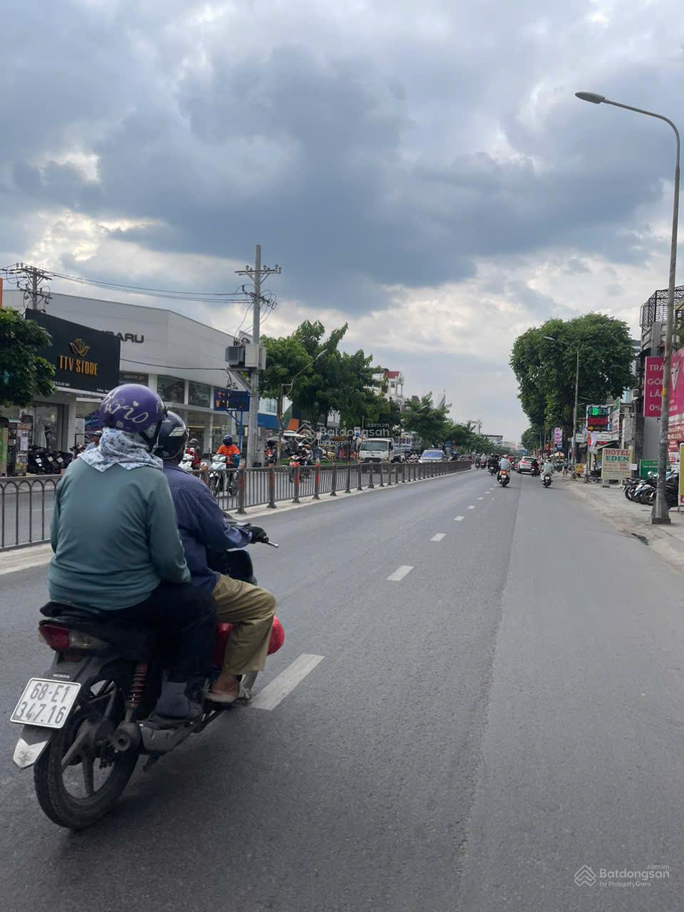 Cần bán rất gấp nhà góc 2MT Quang Trung P11 DT 6.3x23m 6 tầng ĐCT 80tr/th giá chỉ 24 tỷ Cần bán rất gấp nhà góc 2MT Quang Trung P11 DT 6.3x23m 6 tầng ĐCT 80tr/th giá chỉ 24 tỷ