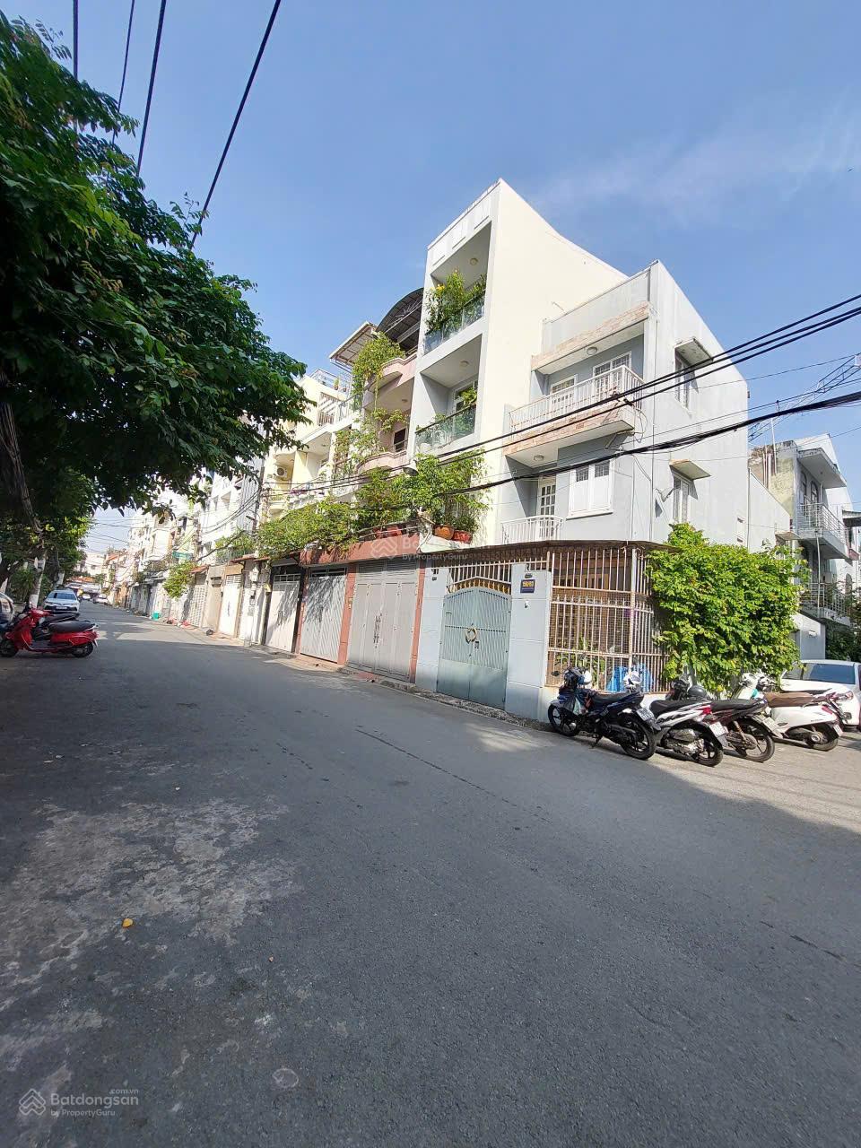 Hẻm 10m Hoàng Hoa Thám / DT: 4.4x15m / 3 tầng / Gía chỉ 9.8 tỷ TL Hẻm 10m Hoàng Hoa Thám / DT: 4.4x15m / 3 tầng / Gía chỉ 9.8 tỷ TL