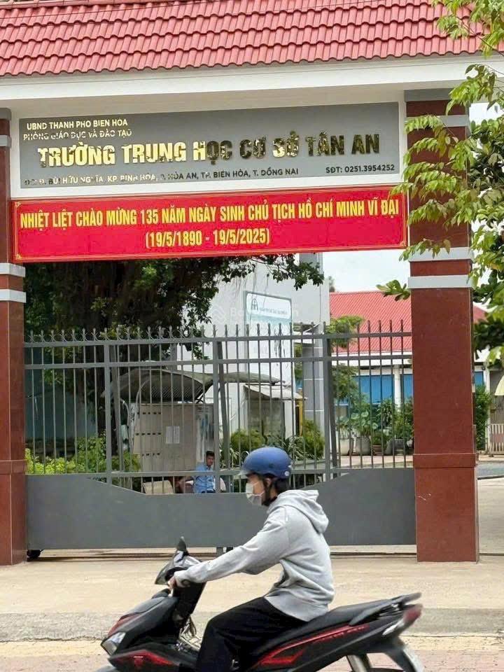 CHỦ GỬI BÁN LÔ ĐẤT PHƯỜNG BIÊN HOÀ( hóa an củ). DT: 5x18=90M2. GIÁ: 2TỶ1 TL