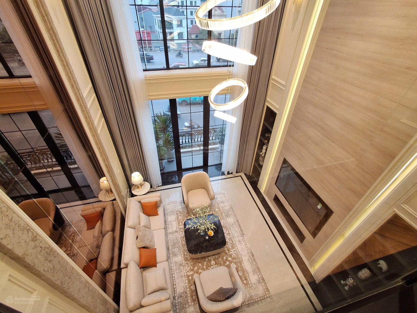 NHÀ ĐẸP MẶT PHỐ CỔ LINH- ĐÀM QUANG TRUNG: DT 71M2, 8 TẦNG, MT 4.68M, 2 THOÁNG TRƯỚC SAU: 28.5 Tỷ.