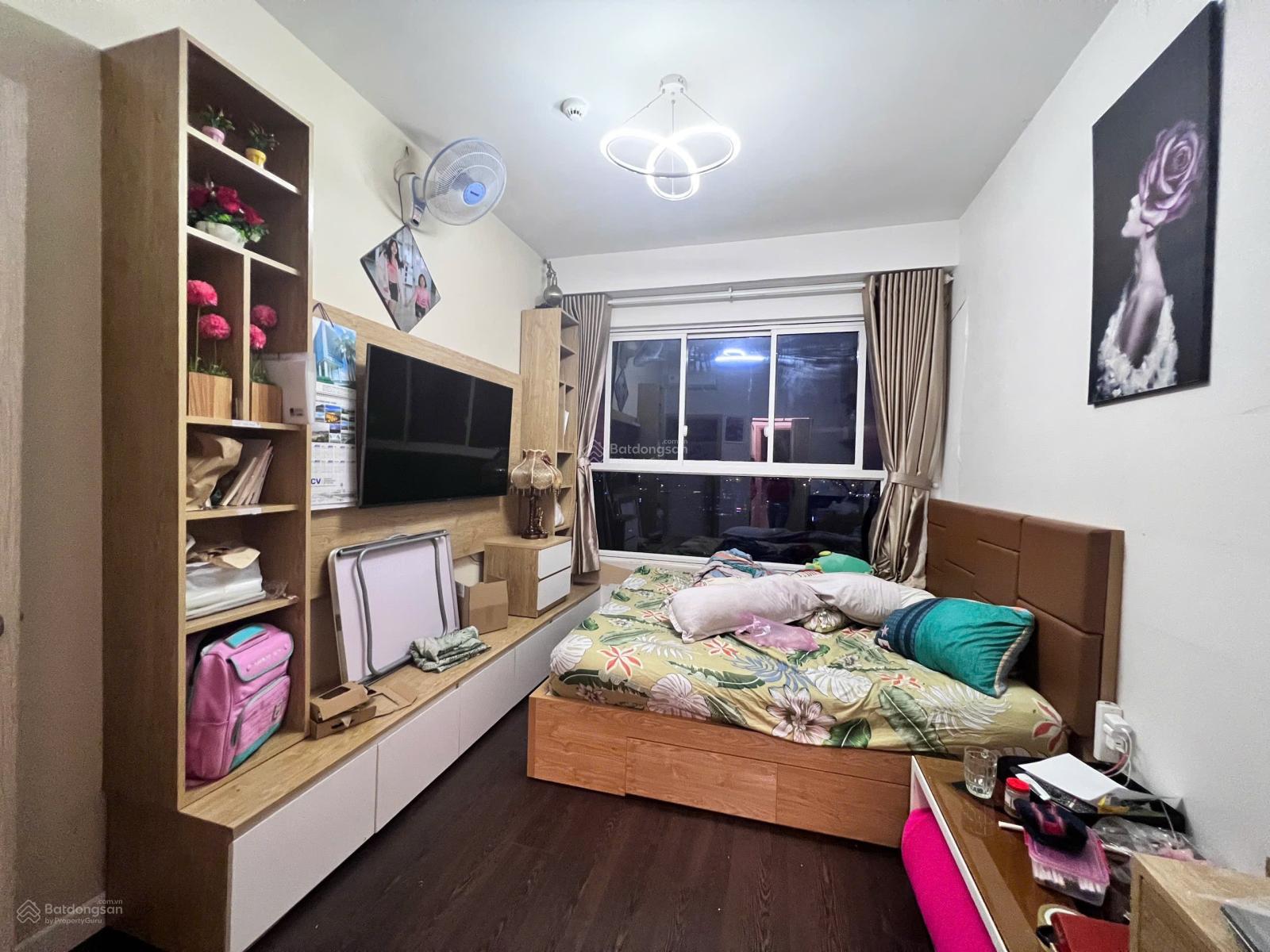 Bán căn 2PN 75m2 tầng cao view thoáng ngay City Gym Phổ Quang-Golden Mansion