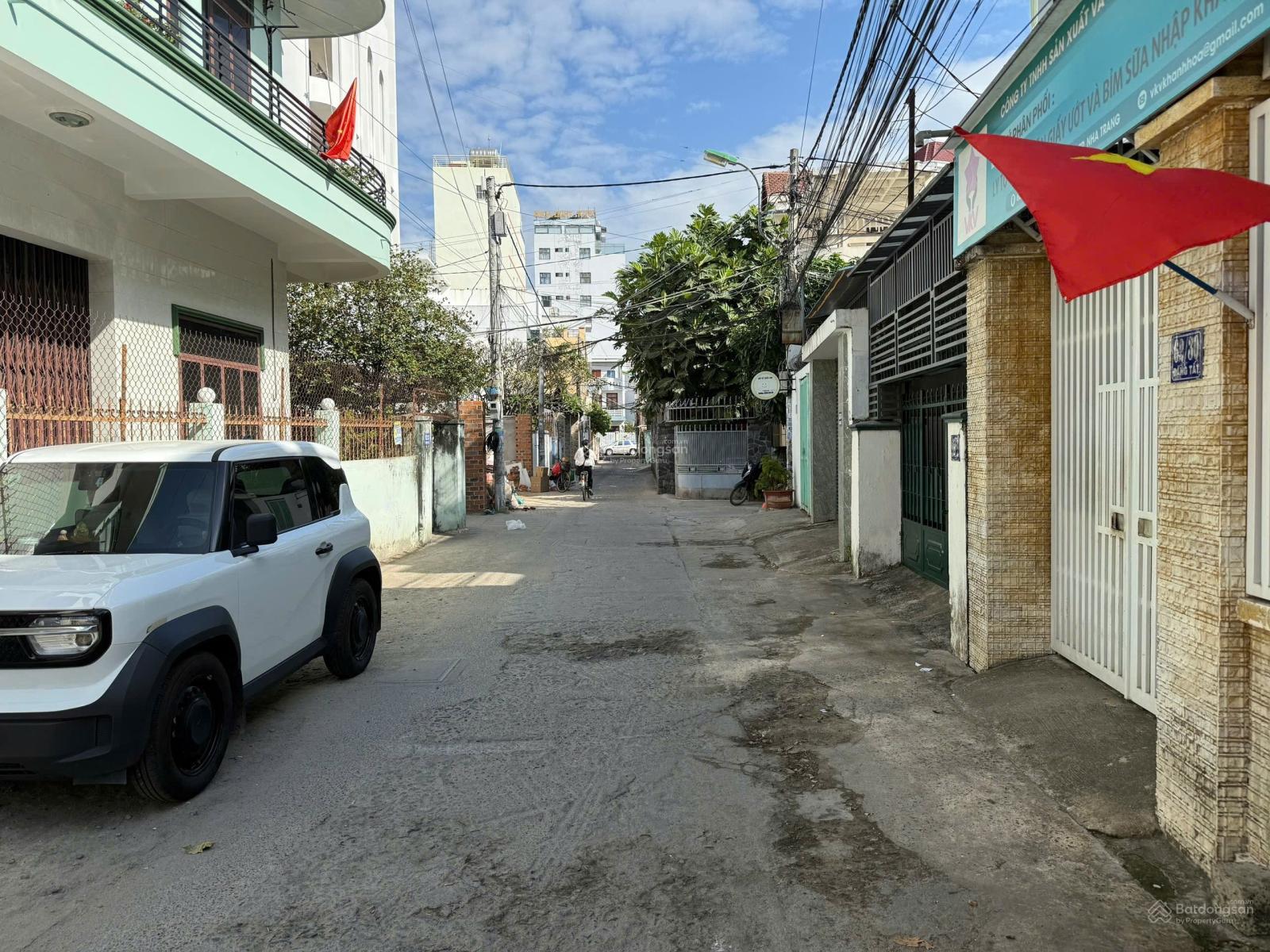 Bán đất tặng nhà- đường thông Bắc Sơn Và Đặng Tất- Vĩnh Hải- TP Nha Trang