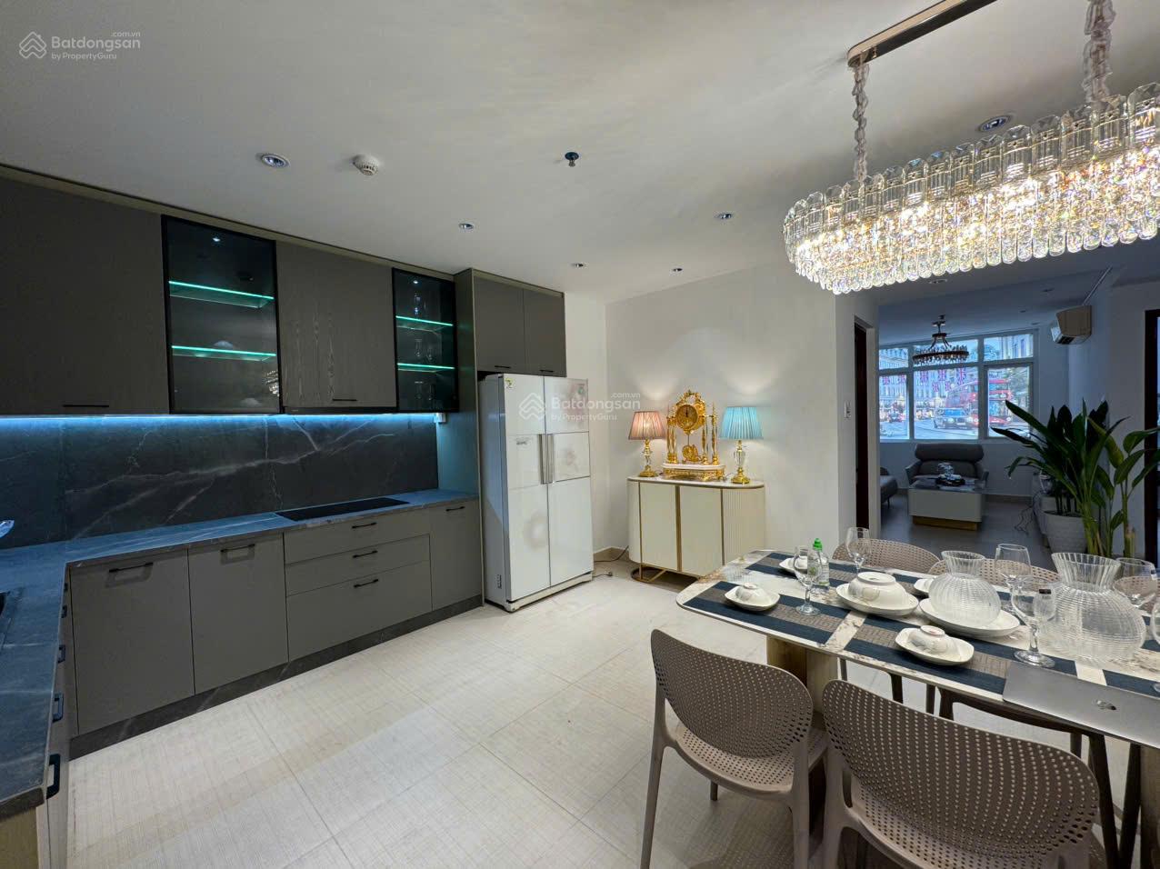 Chính chủ cần bán gấp căn hộ Xi Grand Court, Q. 10, 97m2, 3PN, 2WC, giá 4.85 tỷ, LH 0783 366 ***