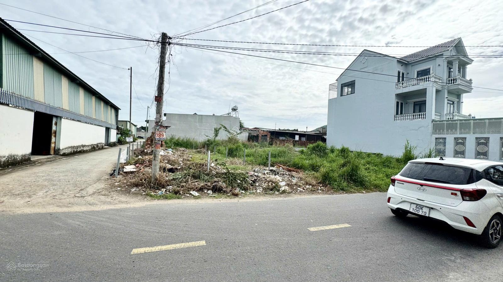 Chính chủ bán Lô Góc 7x15 Sổ Riêng, Đường nhựa 8m ngay Gần cây xăng 75, Đồng Khởi