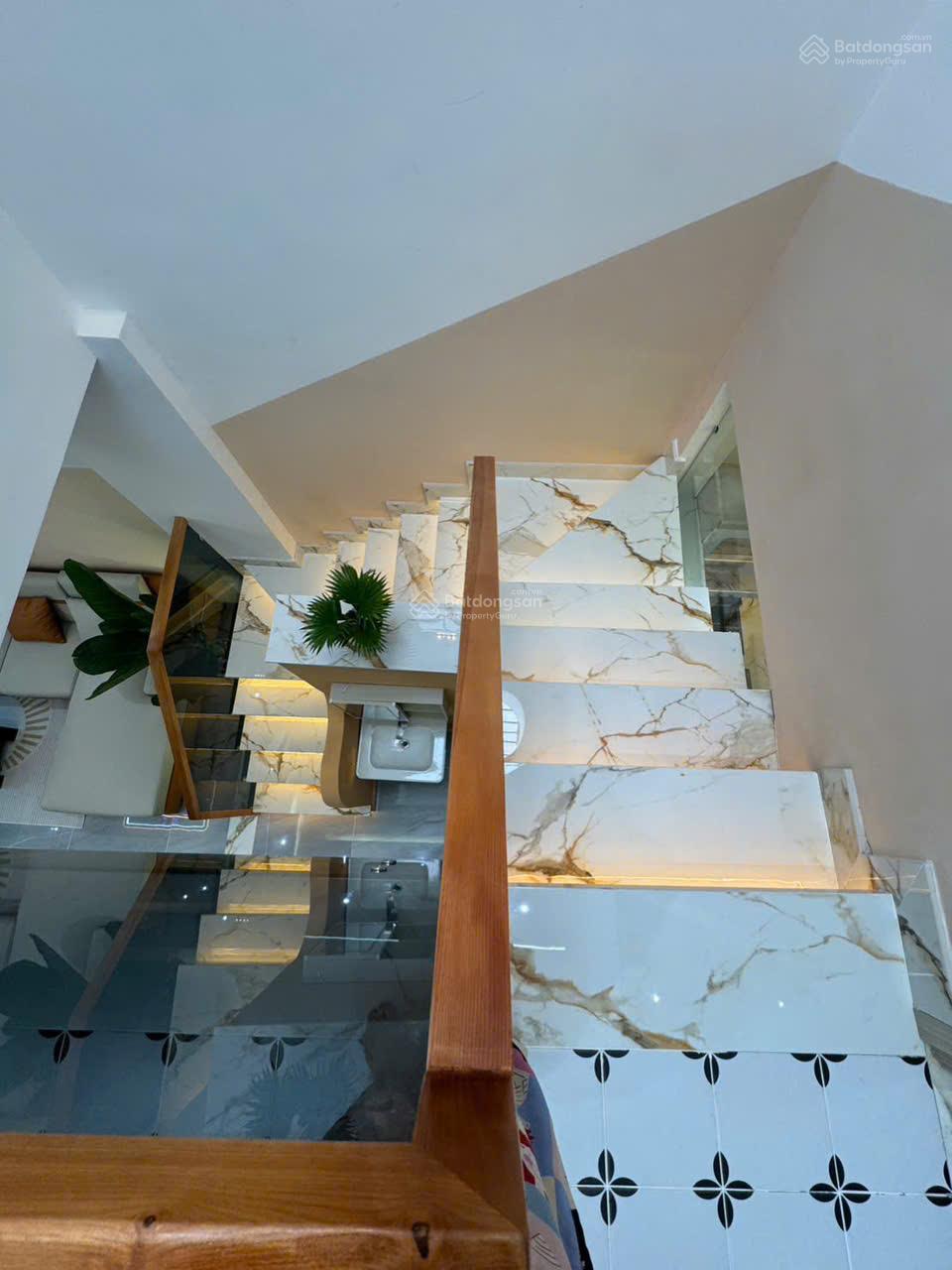 FULL NỘI THẤT NHÀ MỚI ĐÓN TẾT, HXH ĐỖ CỬA, 4X14M, 1 LẦU, 3PN, GIÁ 5.75 TỶ TL. GIÁP TÂN PHÚ. FULL NỘI THẤT NHÀ MỚI ĐÓN TẾT, HXH ĐỖ CỬA, 4X14M, 1 LẦU, 3PN, GIÁ 5.75 TỶ TL. GIÁP TÂN PHÚ.