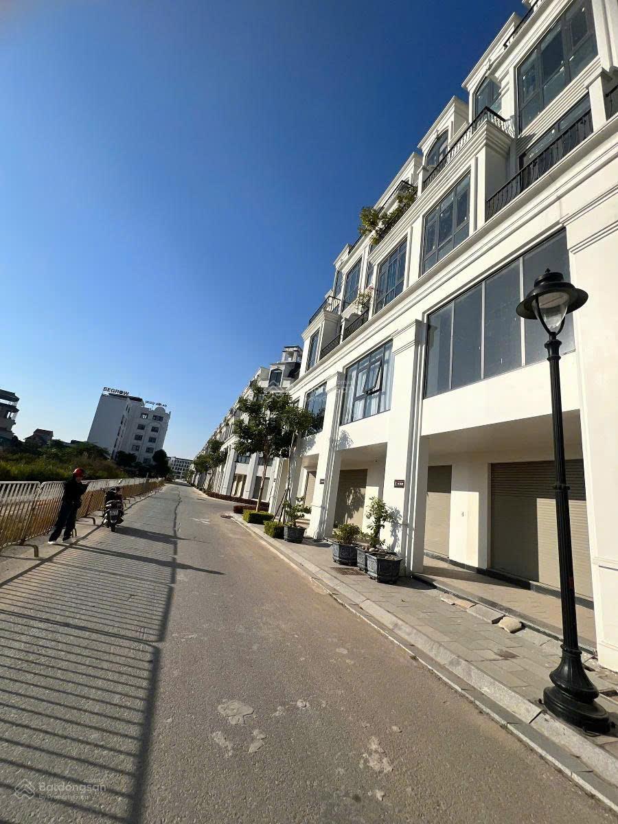 Bán gấp nhà 5 tầng Noble Tây Thăng Long 100m2 lô góc mặt tiền 5m đường 60m chỉ 16 tỷ thuê 40tr/th