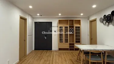 Gia đình cần bán chung cư Hoa Sen quận 11 đường Lạc Long Quân có sổ hồng sẵn, 2 phòng ngủ