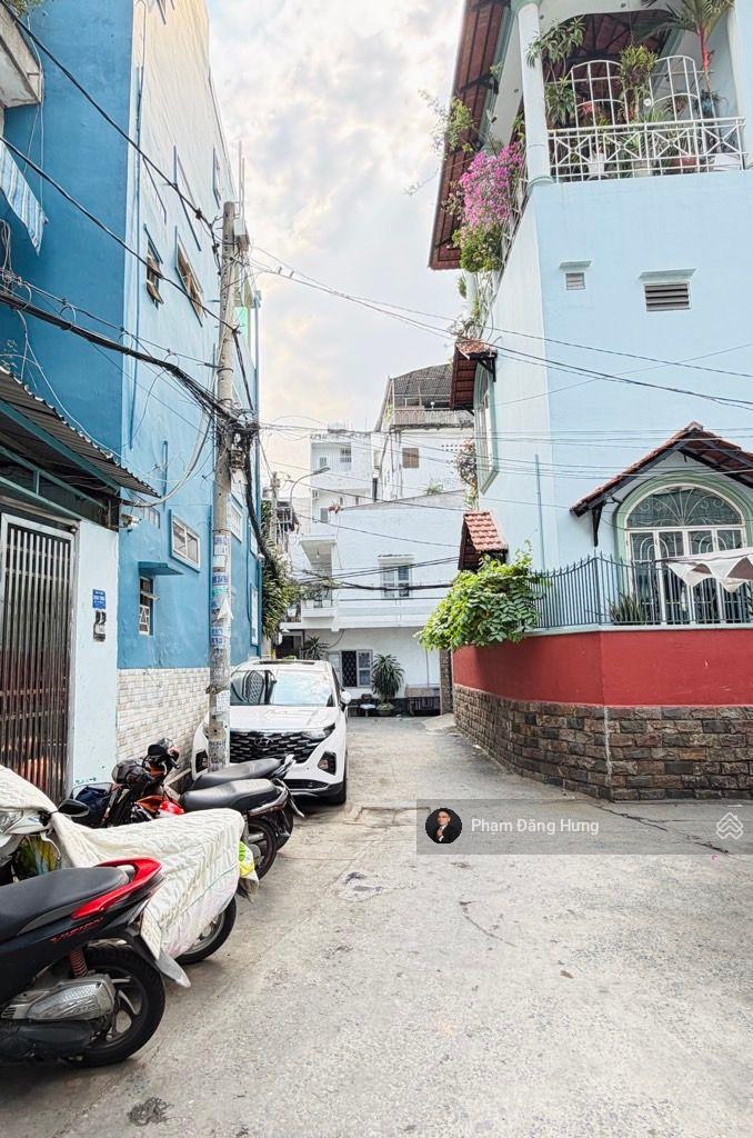 Bình Thạnh giáp Quận 1, CHDV 4 tầng, 8 phòng, hẻm 3m sát MT Nguyễn Văn Đậu, 70m2, ngang 5m, 9.9 tỷ