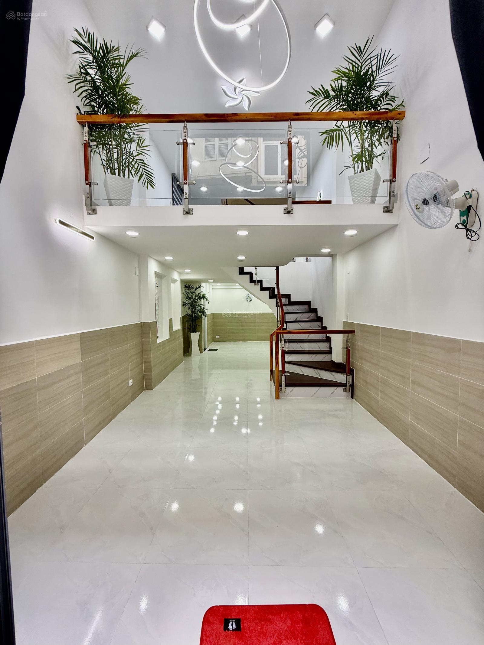 Nhà HXH Phạm Văn Hai - Tân Bình, 3.6x11m(nh 4.8) 4 tầng full nội thất, giá 8.69 tỷ TL