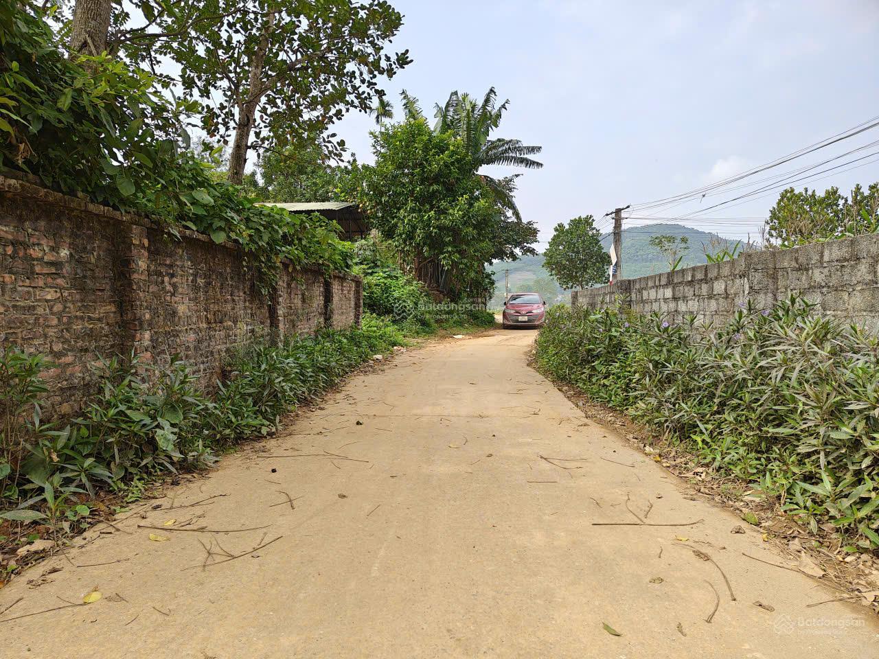 Mảnh đất nghỉ dưỡng Khánh Thượng view núi-cánh đồng thoáng đẹp, thế đất thoải, không khí trong lành