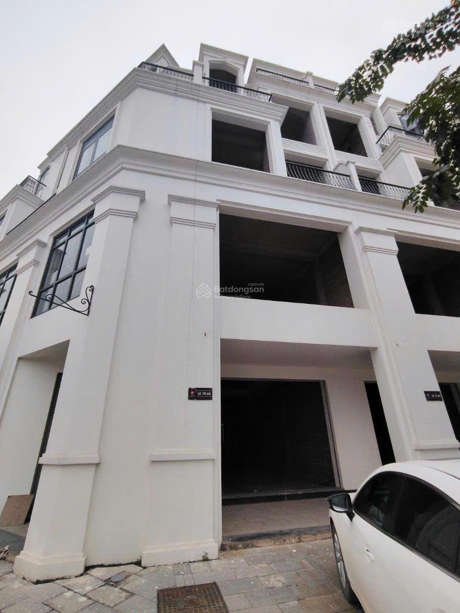 Bán biệt thự Vinhomes Đan Phượng 100m2 lô góc mặt tiền 18m đường 60m chỉ 16 tỷ thuê 50tr/th Bán biệt thự Vinhomes Đan Phượng 100m2 lô góc mặt tiền 18m đường 60m chỉ 16 tỷ thuê 50tr/th