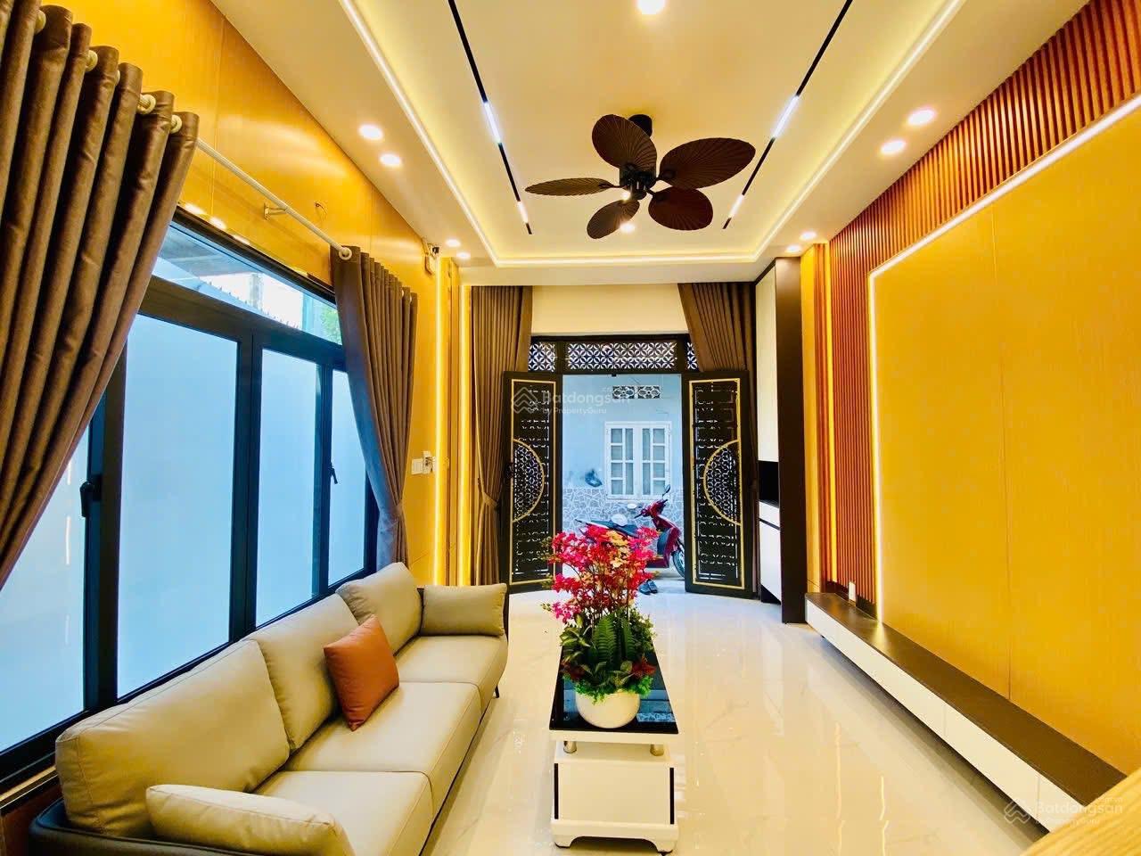 ban nhà sát mặt tiền đường nguyễn thai sơn phường 7 go vấp