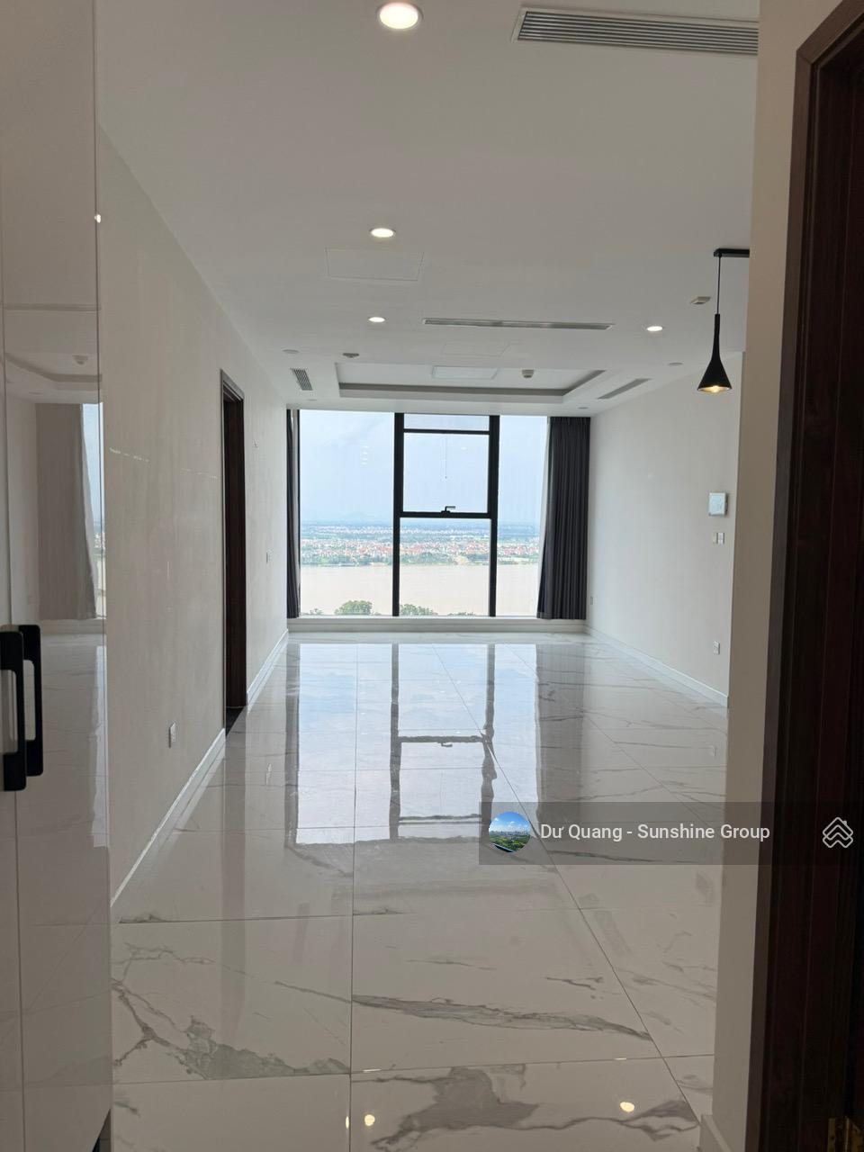 Chủ cần bán gấp căn 3PN Sunshine City - 100m2 thông thuỷ - view sông Hồng - 9,5 tỷ bao phí (sẵn sổ)
