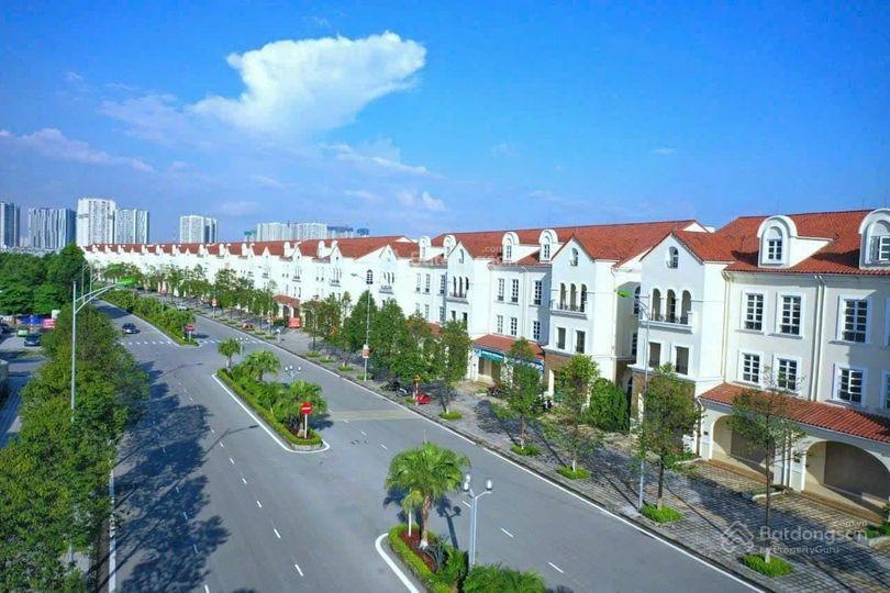 Lô góc 3 mặt đườg, Vị trí kim cương Mặt sau là đường liên khu 8 khu đô thi SUDICO Nam An Khánh