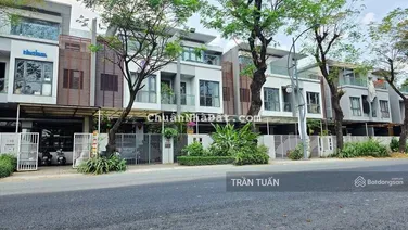 Phố Đông Village 310m2 căn góc đường 20m giá cực tốt HOT