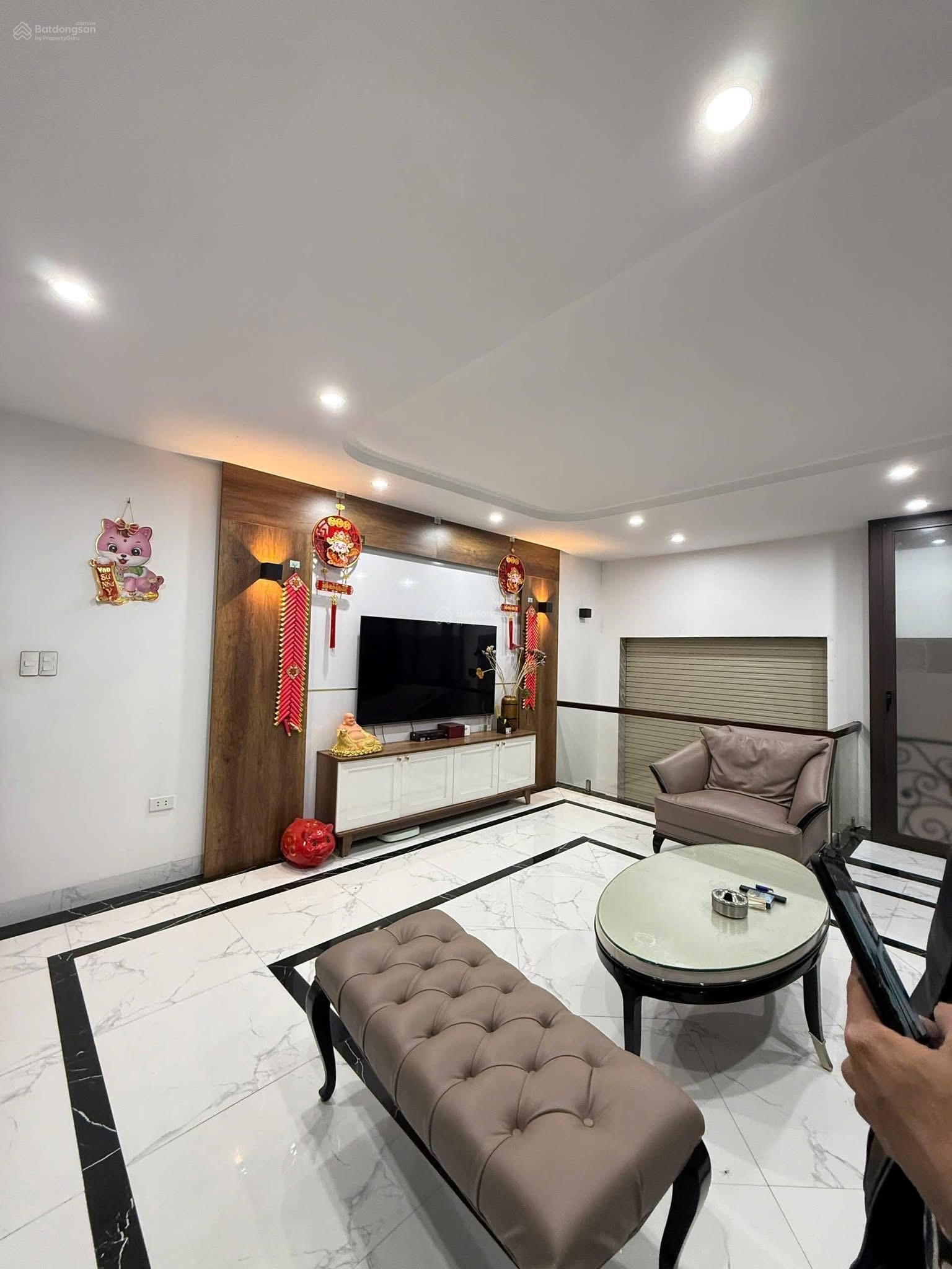 BÁN NHANH NHÀ CHÍNH CHỦ PHỐ PHƯƠNG MAI ĐỐNG ĐA 45M 6 TẦNG MT 5M SÁT PHỐ GẦN OTO LH 0972 472 *** BÁN NHANH NHÀ CHÍNH CHỦ PHỐ PHƯƠNG MAI ĐỐNG ĐA 45M 6 TẦNG MT 5M SÁT PHỐ GẦN OTO LH 0972 472 ***