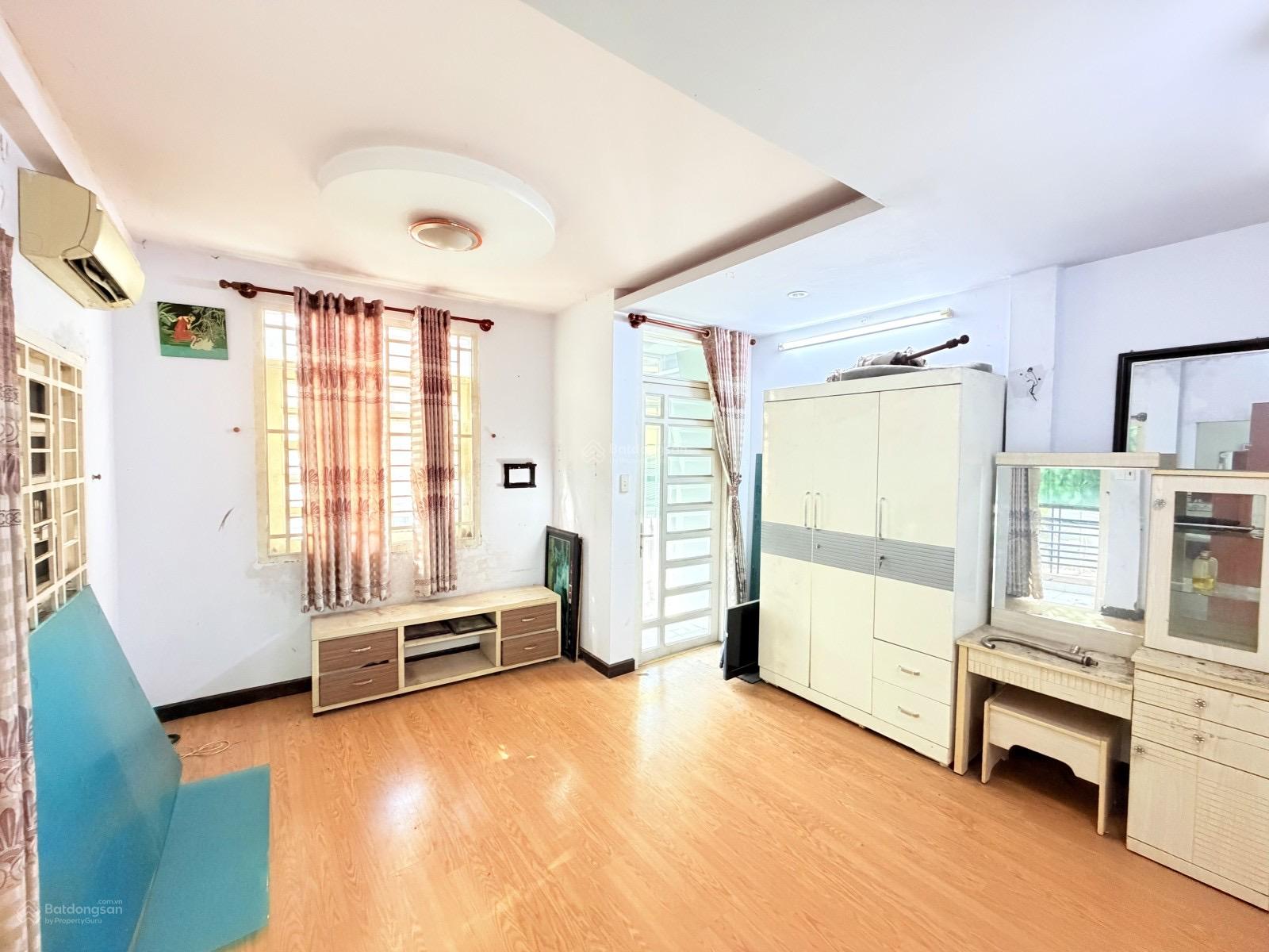 BÁN NHÀ HXH 8 M TRẦN VĂN QUANG TÂN BÌNH 3 PHÒNG NGỦ NHỈNH 4 TỶ. BÁN NHÀ HXH 8 M TRẦN VĂN QUANG TÂN BÌNH 3 PHÒNG NGỦ NHỈNH 4 TỶ.