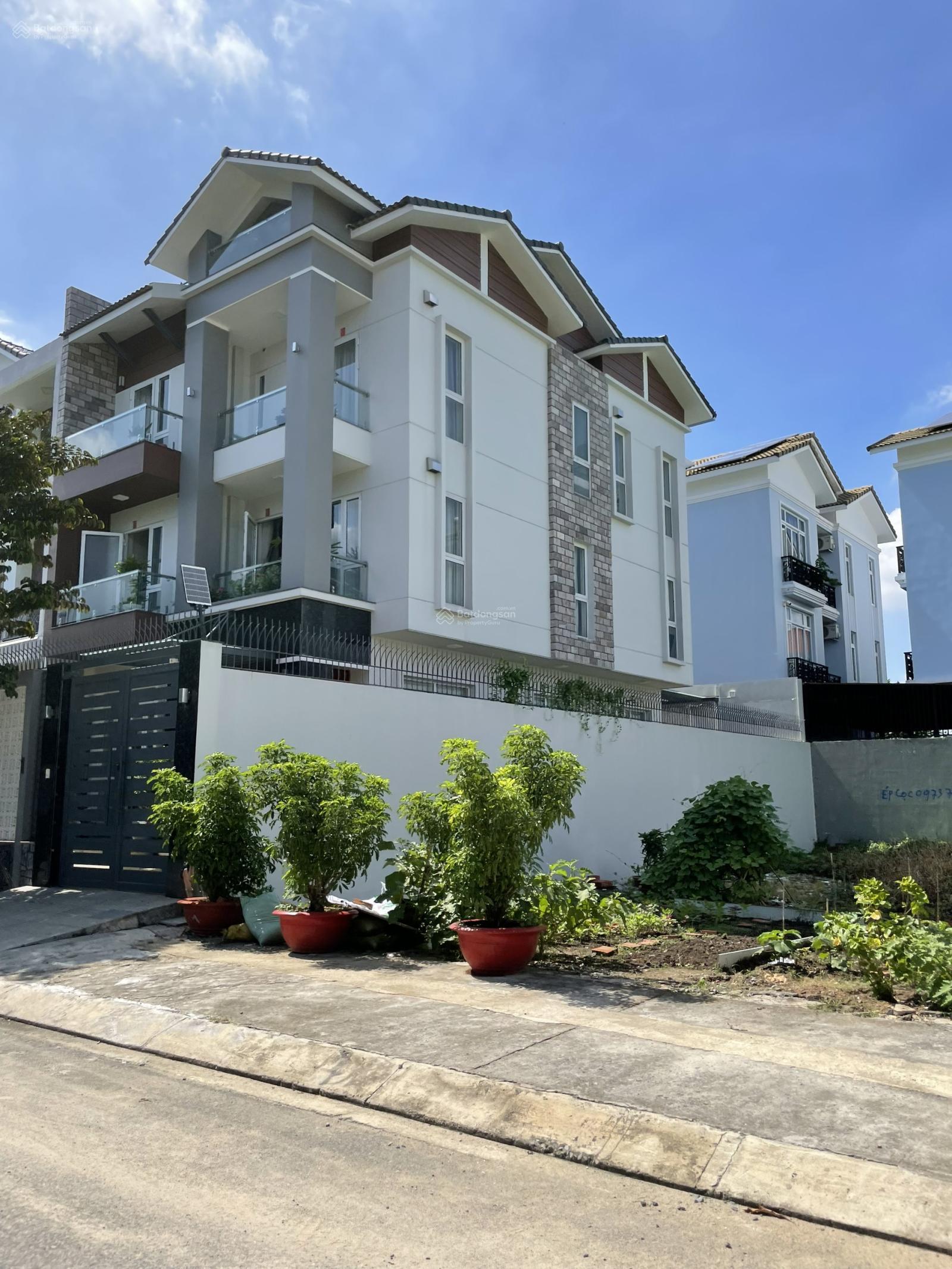 Bán gấp lô đất biệt thự cực đẹp 10m x 5m (50m2), MT đường rộng 12m Đặng Thùy Trâm, Bình Thạnh