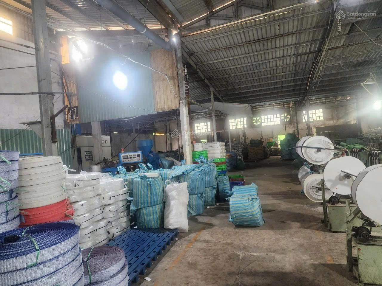 Cho thuê kho xưởng 1.000m2 , Lê Đình Chi , Bình Chánh, giá thuê: 35tr/tháng, điện 3 pha