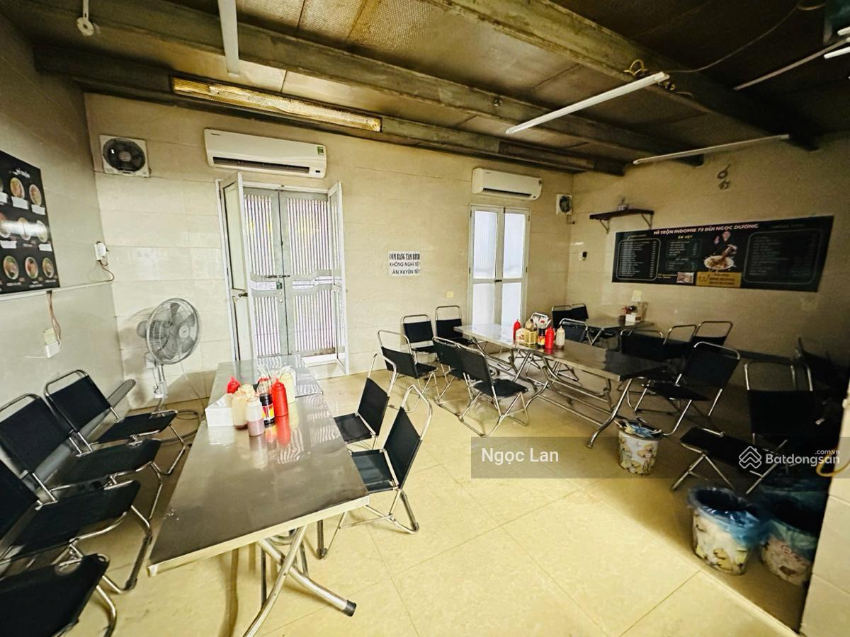 Tập thể phố Bùi Ngọc Dương - Bạch Mai hơn 4 tỷ thông sàn KD tầng 1 diện tích 33/ 120 m2 sổ đỏ HBT