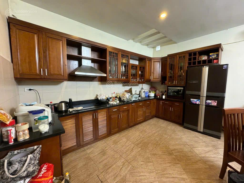 Giá rẻ đầu tư! Chủ cần bán gấp nhà Phân lô ô tô tránh đường Giải Phóng, Vị trí đẹp, 75m2, hơn 22 tỷ