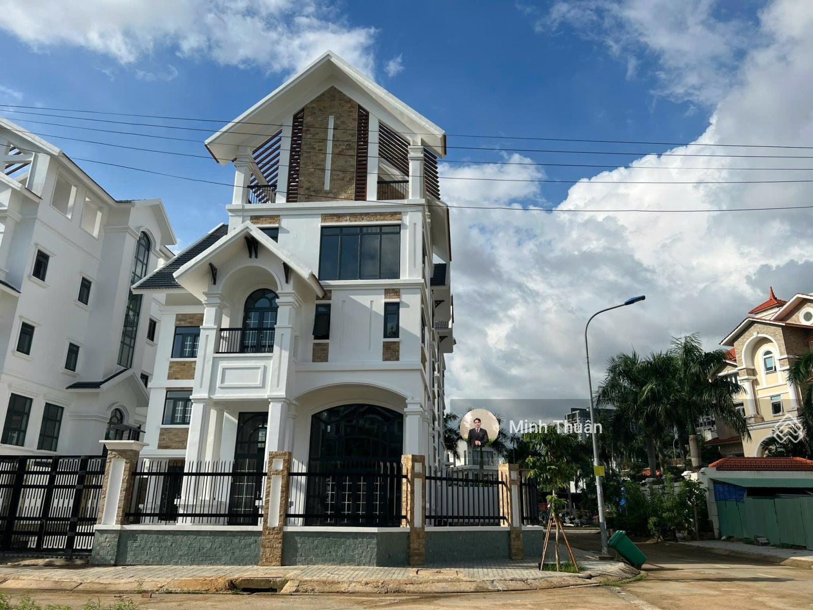 Hạ Sâu Bán Nhanh - Căn Biệt Thự Góc 2 Mặt Tiền - Hầm 5 Tầng - 18x21m - Đường 20m -Giá tốt chỉ 75 tỷ