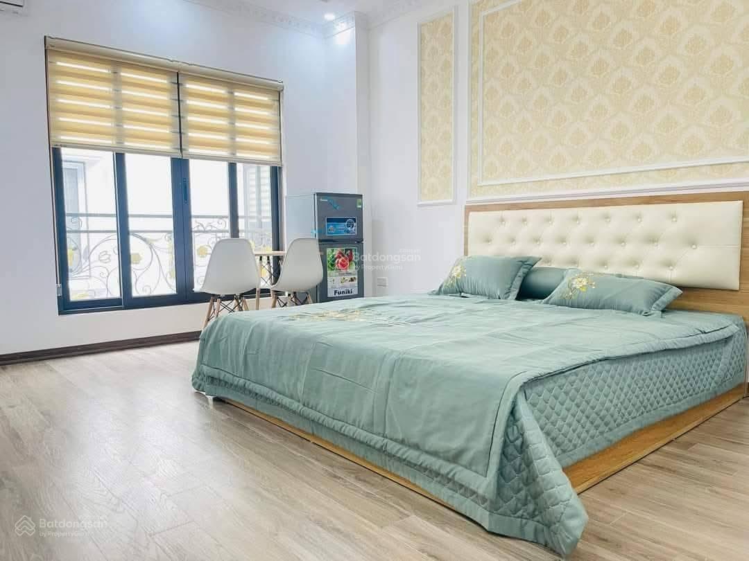 Trung tâm Vincom Nguyễn Chí Thanh, Ba Đình. 70m2, 5T thang máy, 10m oto. Ở tốt, kinh doanh sầm uất