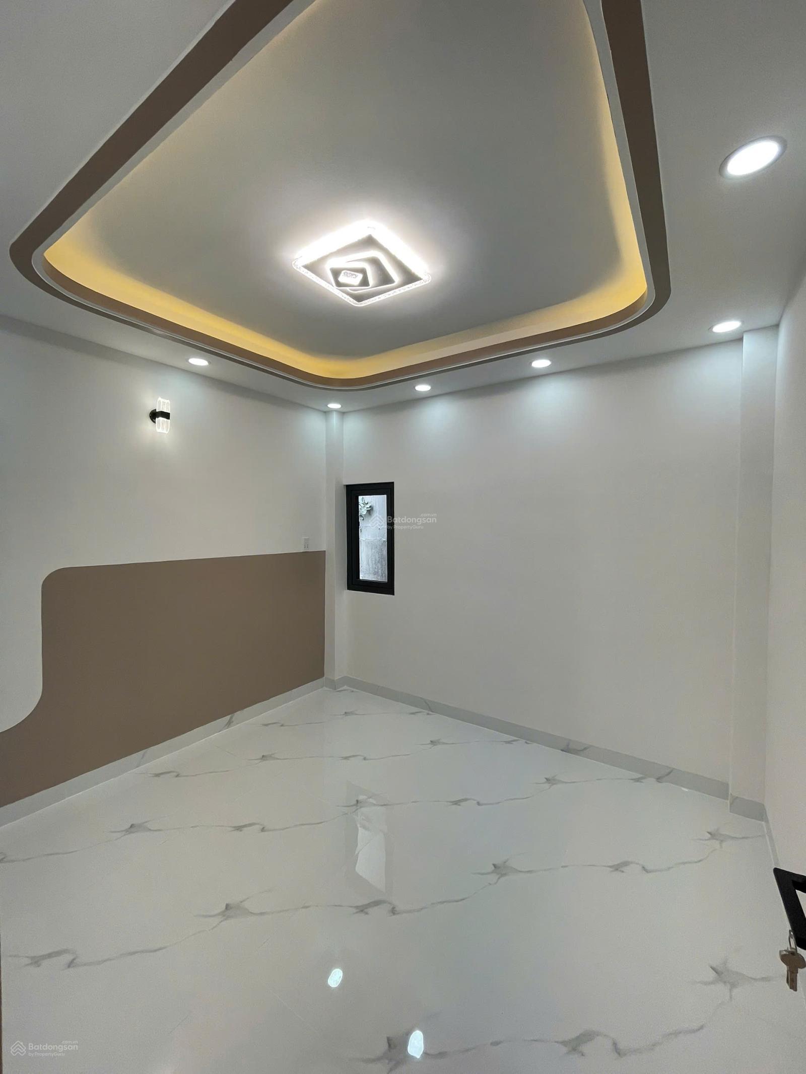 Nhà 3 lầu mới tinh, đẹp 100% hẻm 5m đường Bình Tiên, q. 6