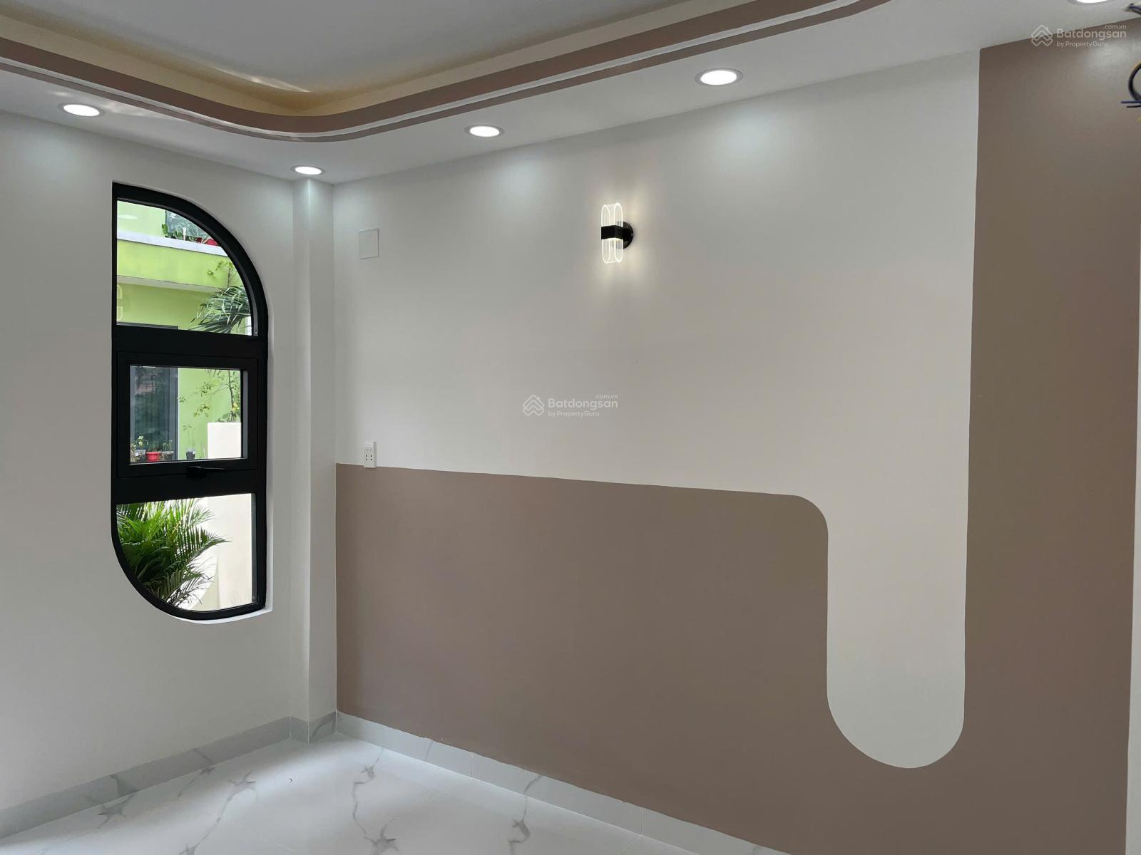 Nhà 3 lầu mới tinh, đẹp 100% hẻm 5m đường Bình Tiên, q. 6